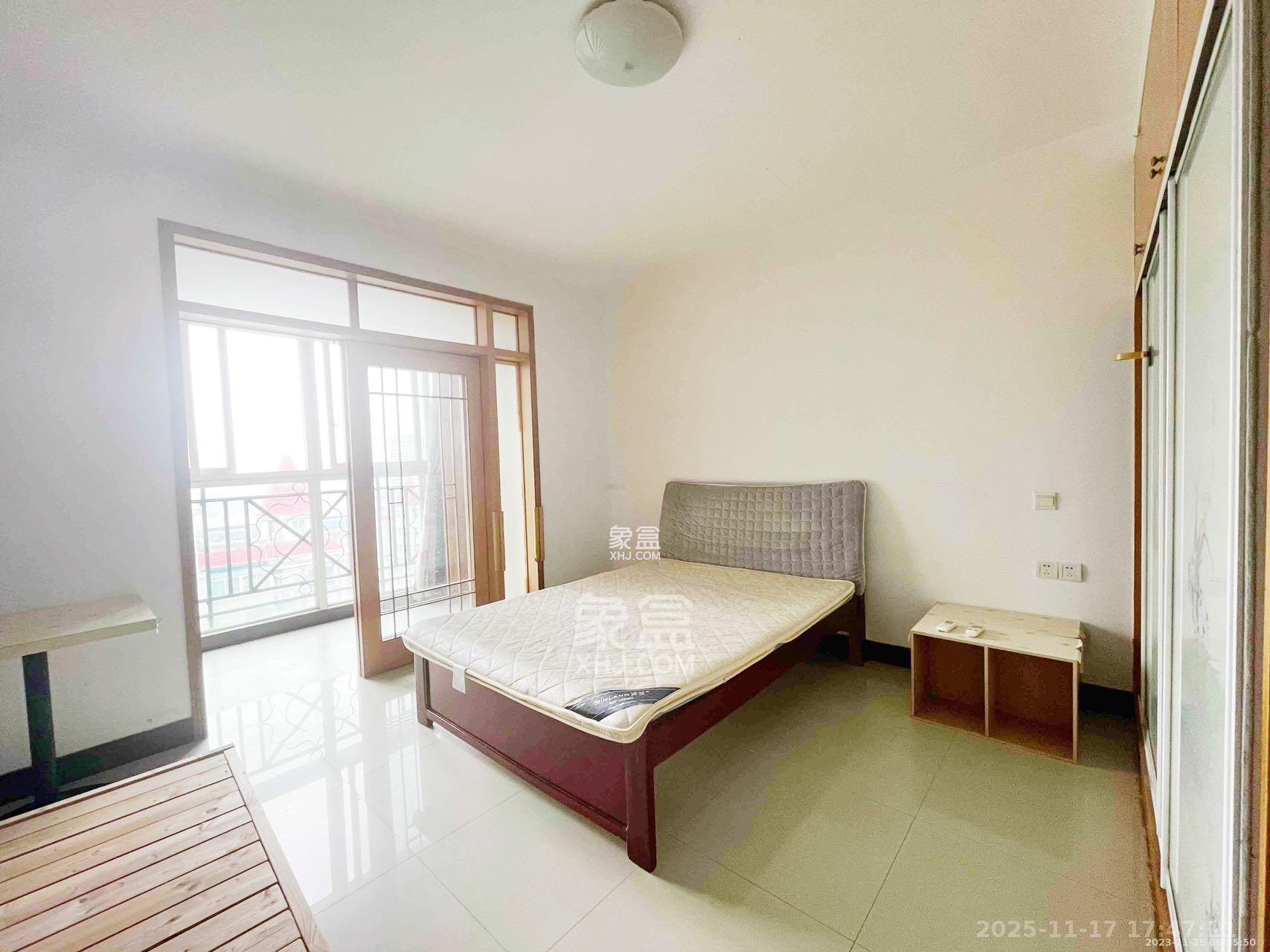 格林星城  3室2厅2卫    2000.0元/月室内图