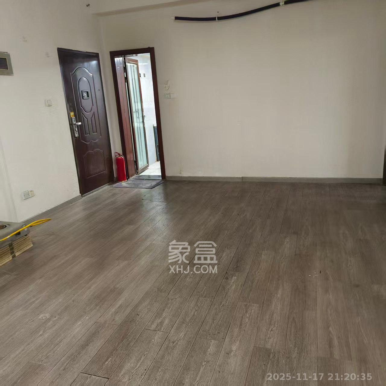 芙蓉同发  2室1厅1卫    2300.0元/月