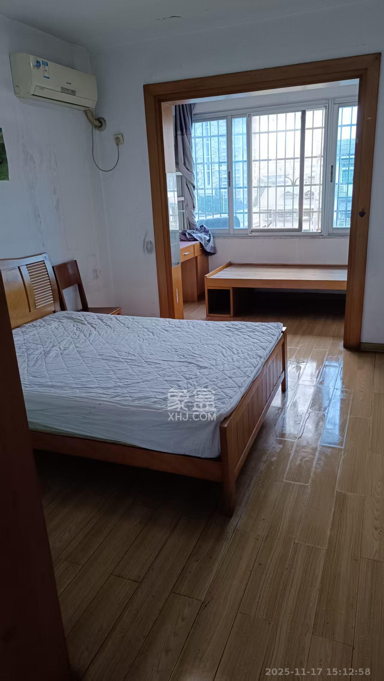 建湘新村 3室1厅1卫 1800.0元/月 建湘新村 3室1厅1卫 1800.0元/月室内图