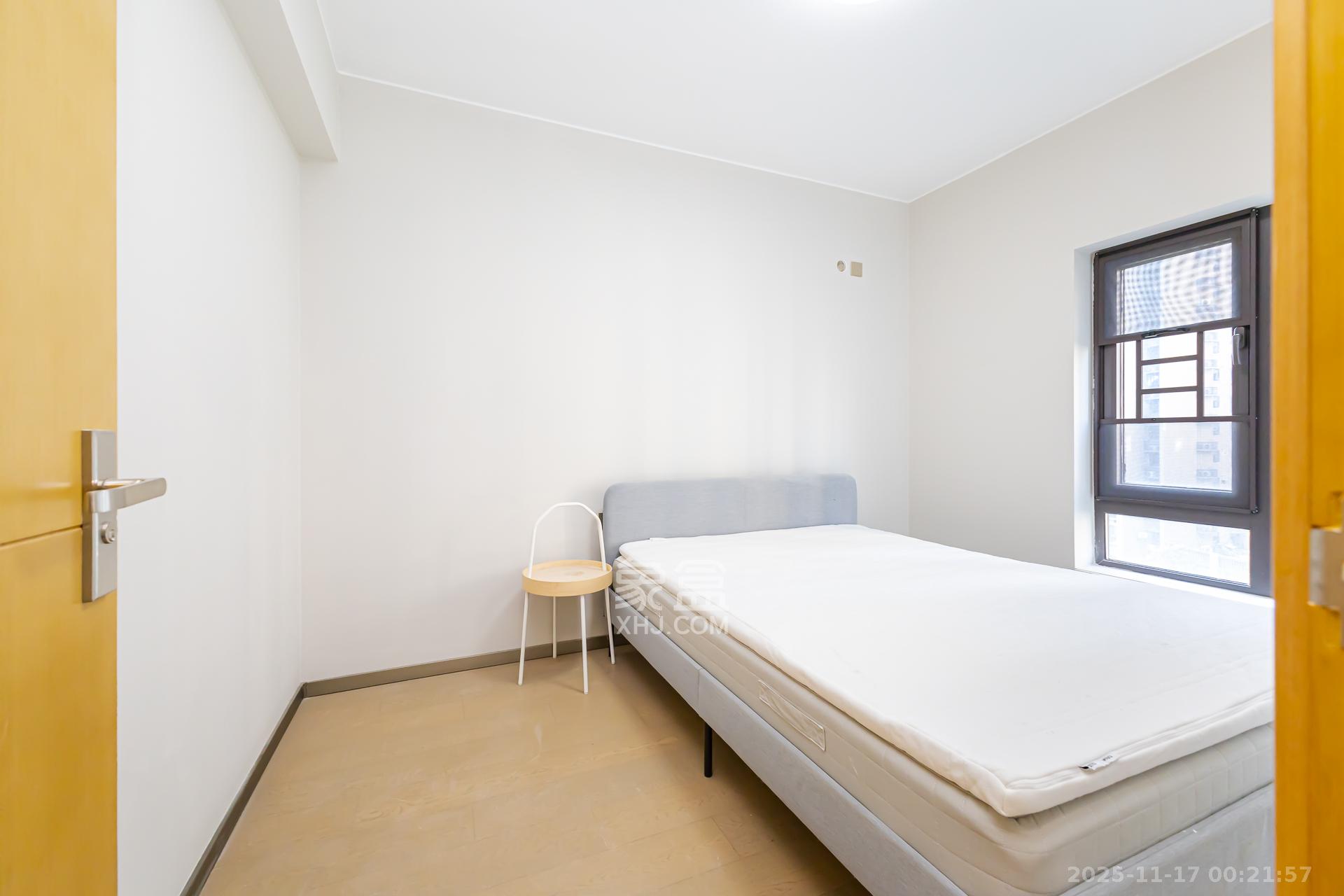 时代倾城四期  3室2厅2卫    78.0万卧室