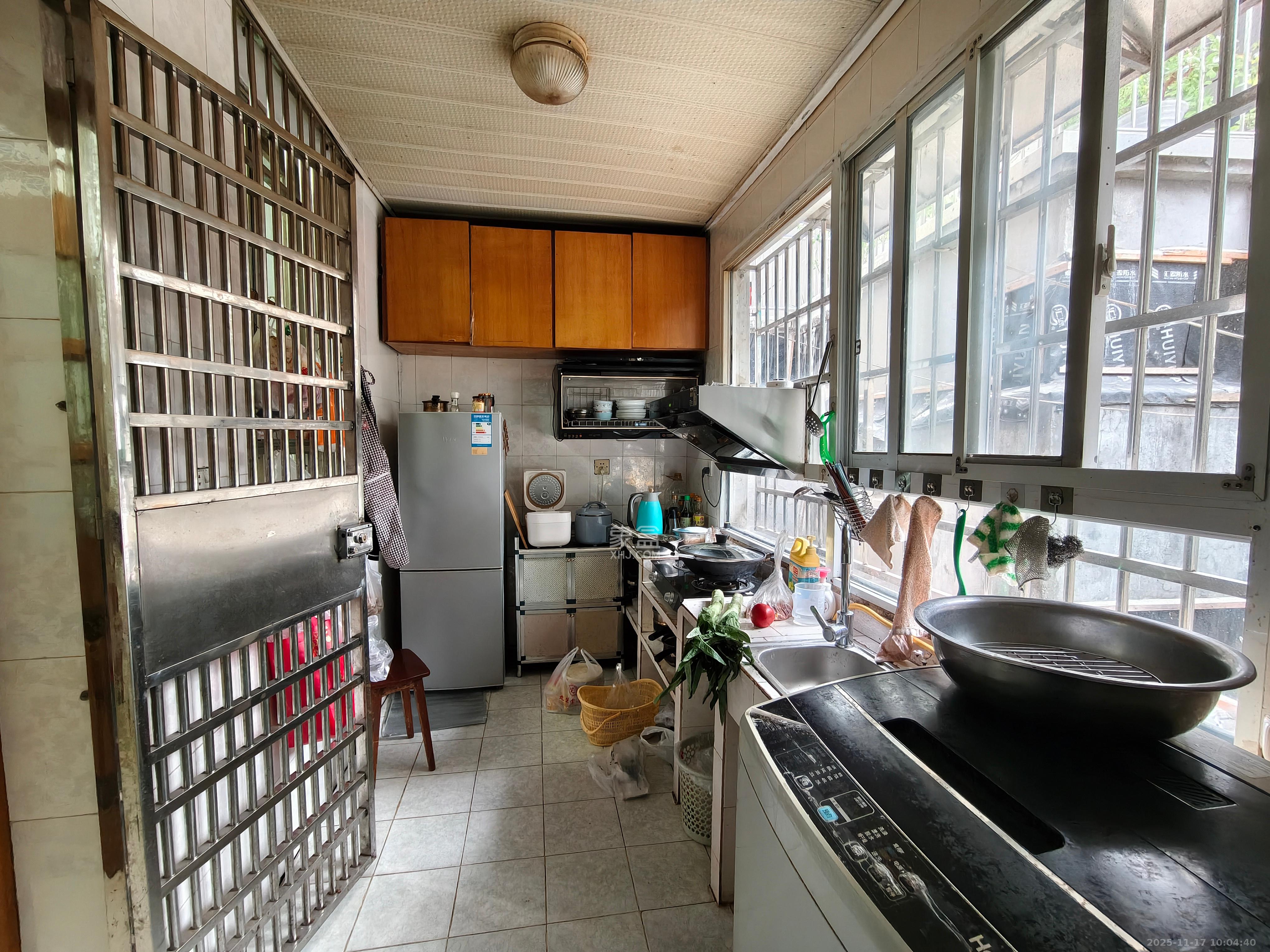 茅亭子  2室2厅1卫    2200.0元/月室内图