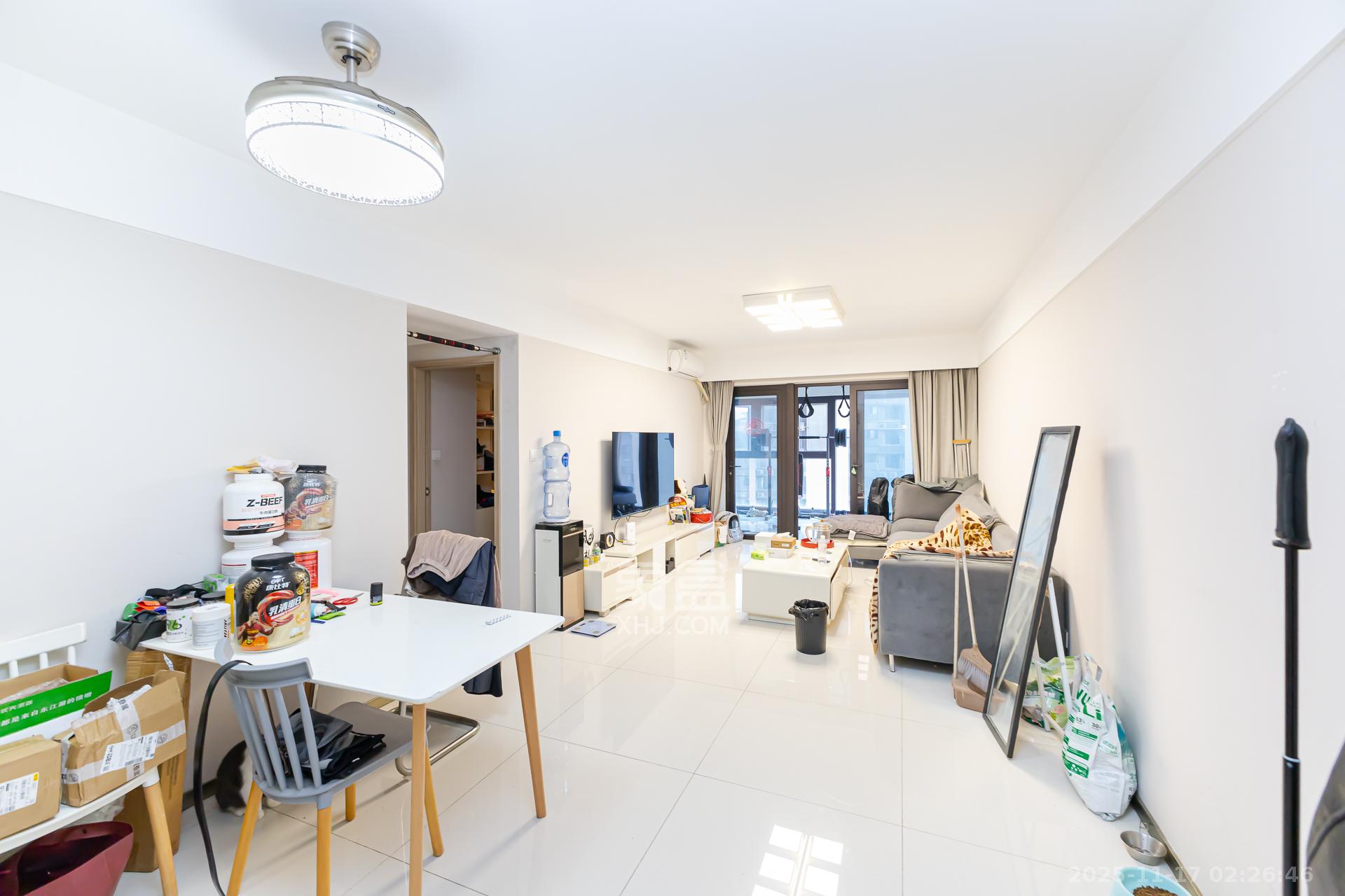 时代倾城三期  2室1厅1卫    63.0万客厅