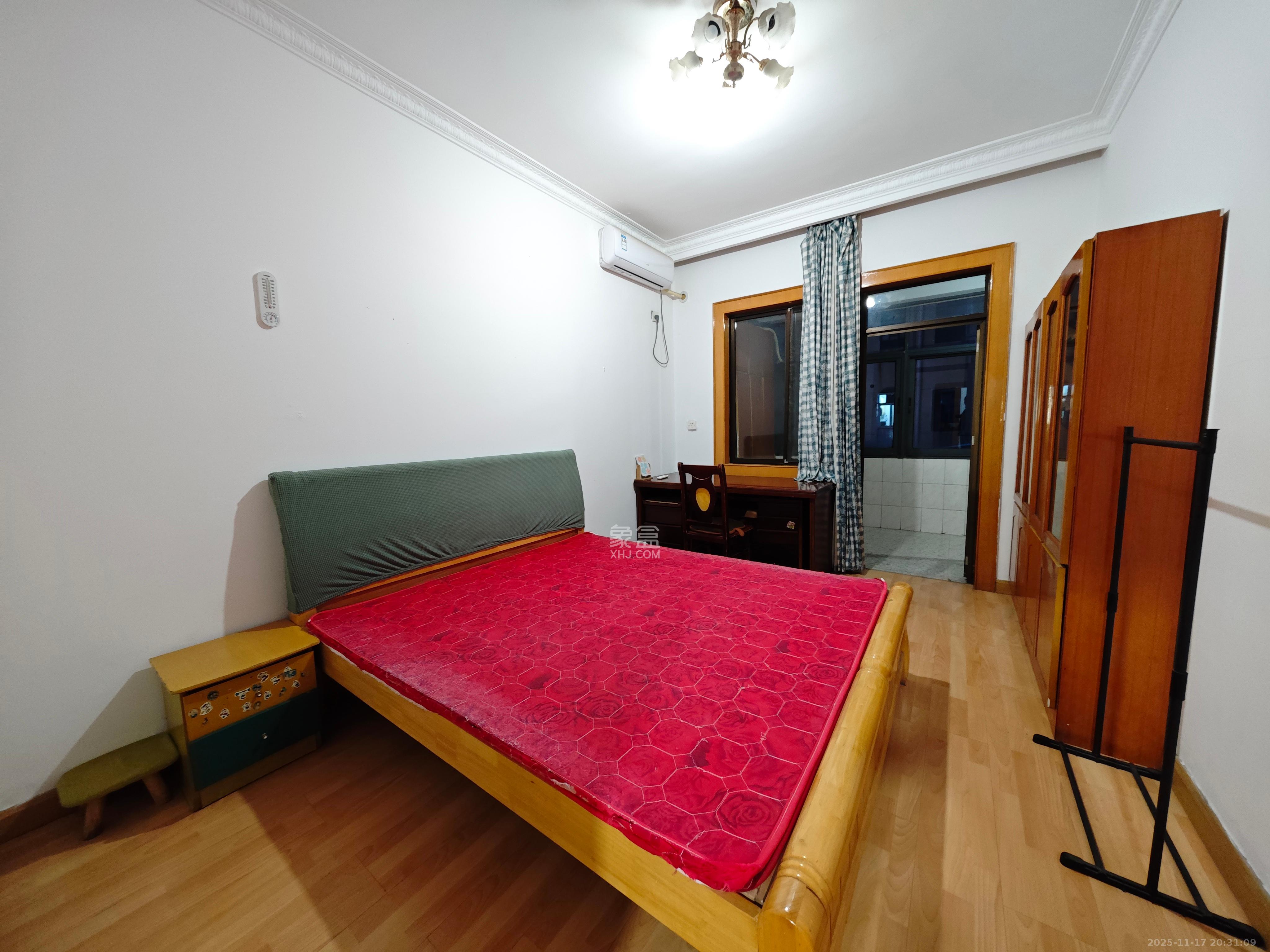 省地税局  2室2厅1卫    1800.0元/月室内图