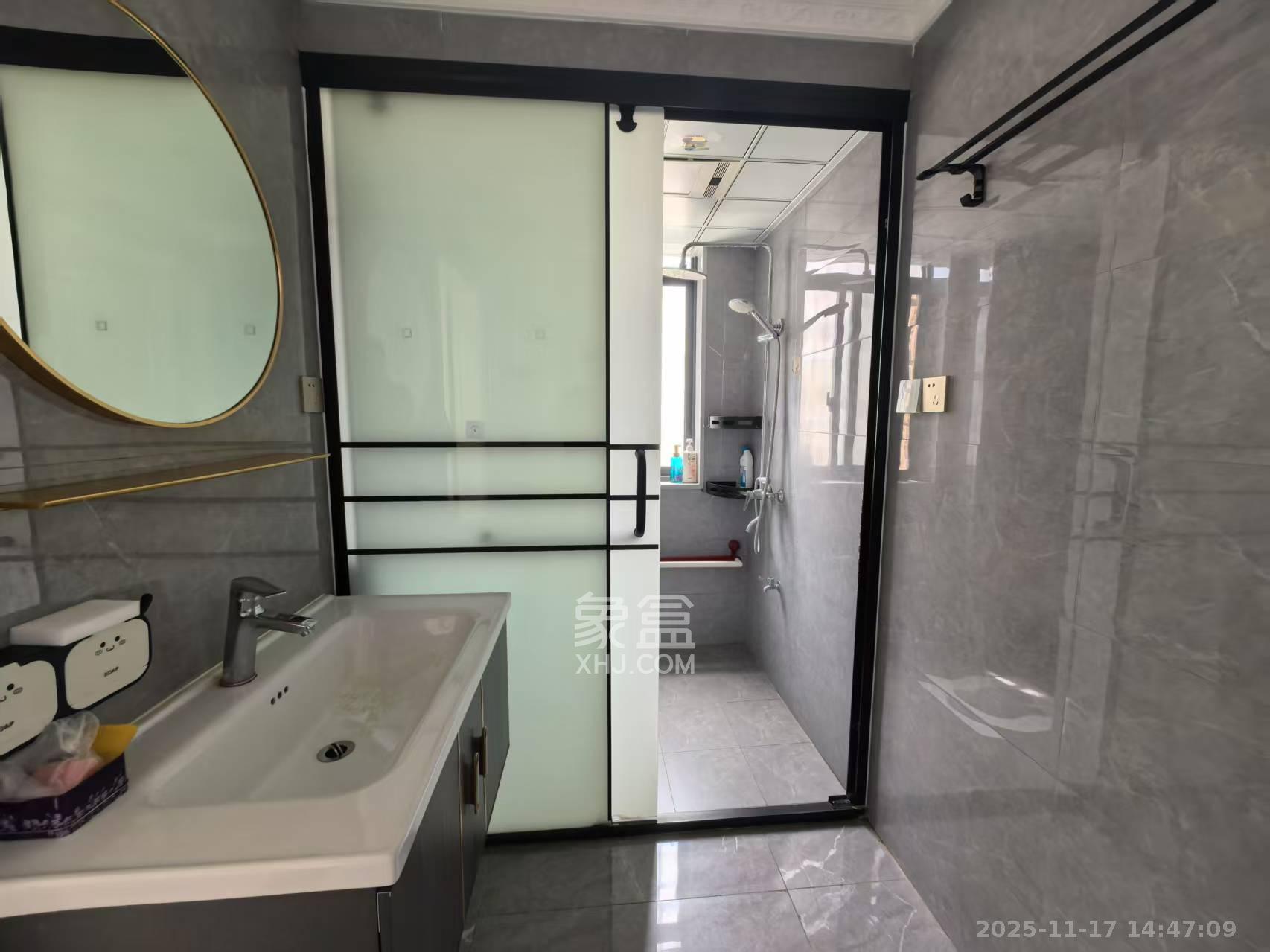 洋湖明园一期  2室1厅1卫    1700.0元/月室内图