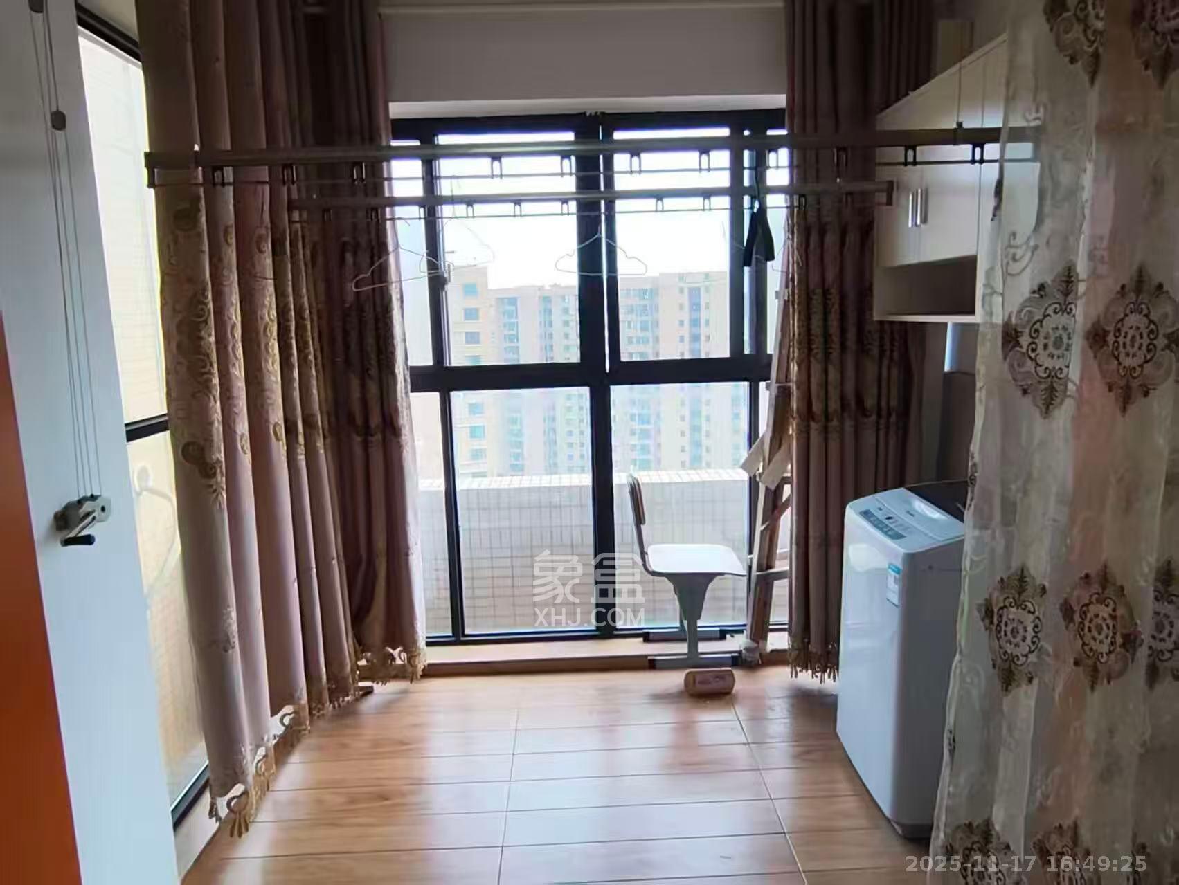 福晟翡翠湾  2室1厅1卫    1500.0元/月室内图