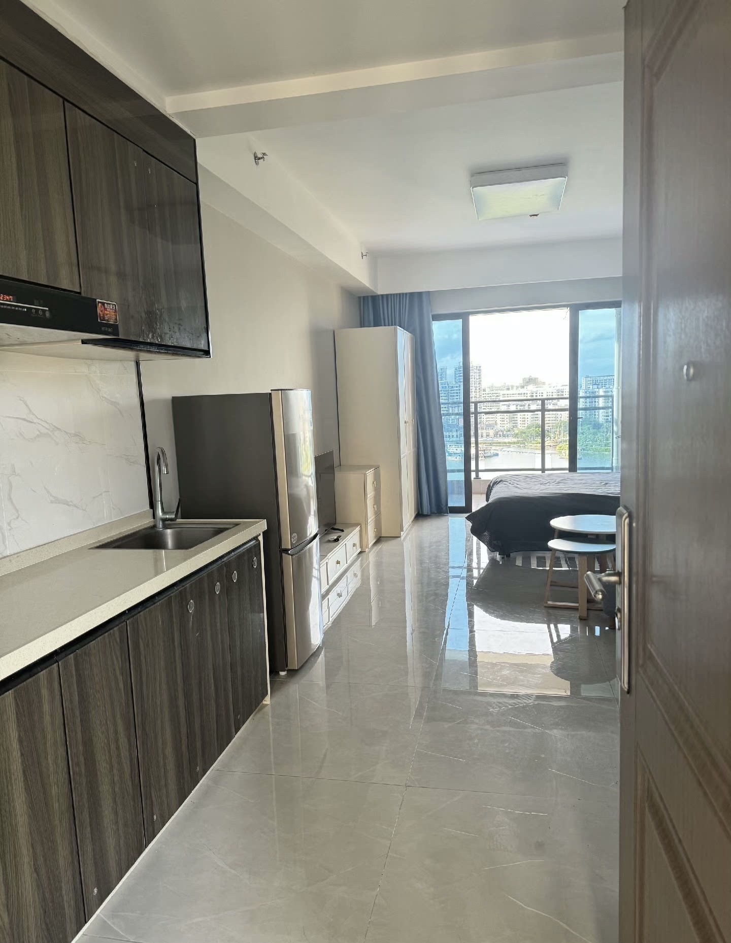 海湾花园  1室0厅1卫    2000.0元/月室内图