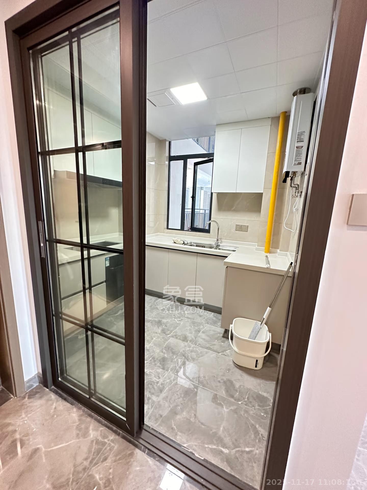 梅溪枫林  3室2厅2卫    3000.0元/月室内图