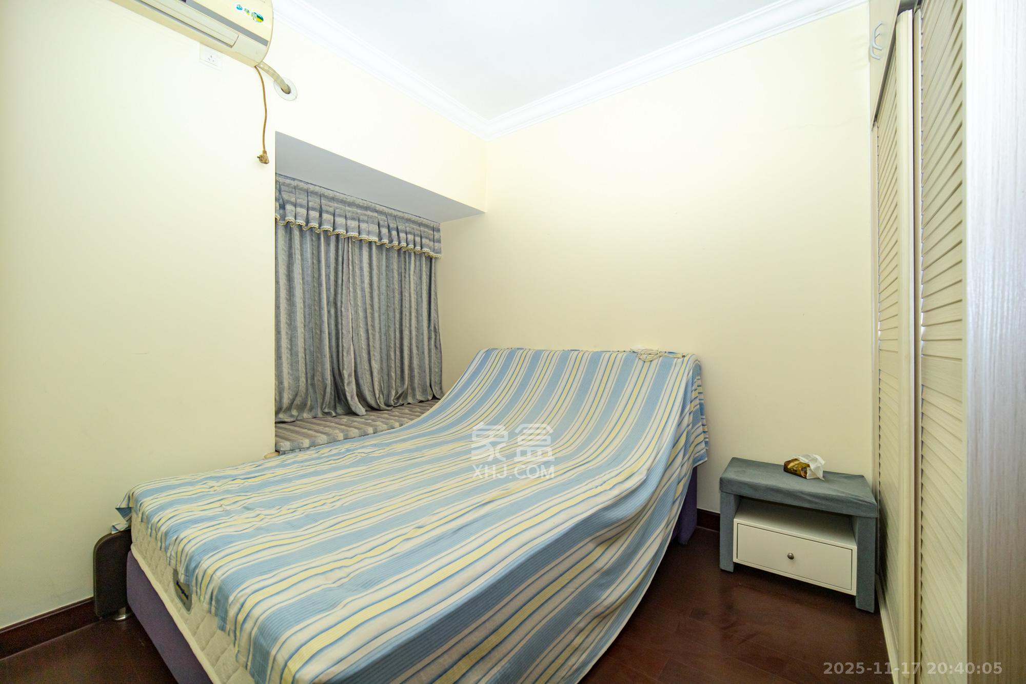 恒大翡翠华庭 3室2厅2卫 91.8万 恒大翡翠华庭 3室2厅2卫 91.8万卧室