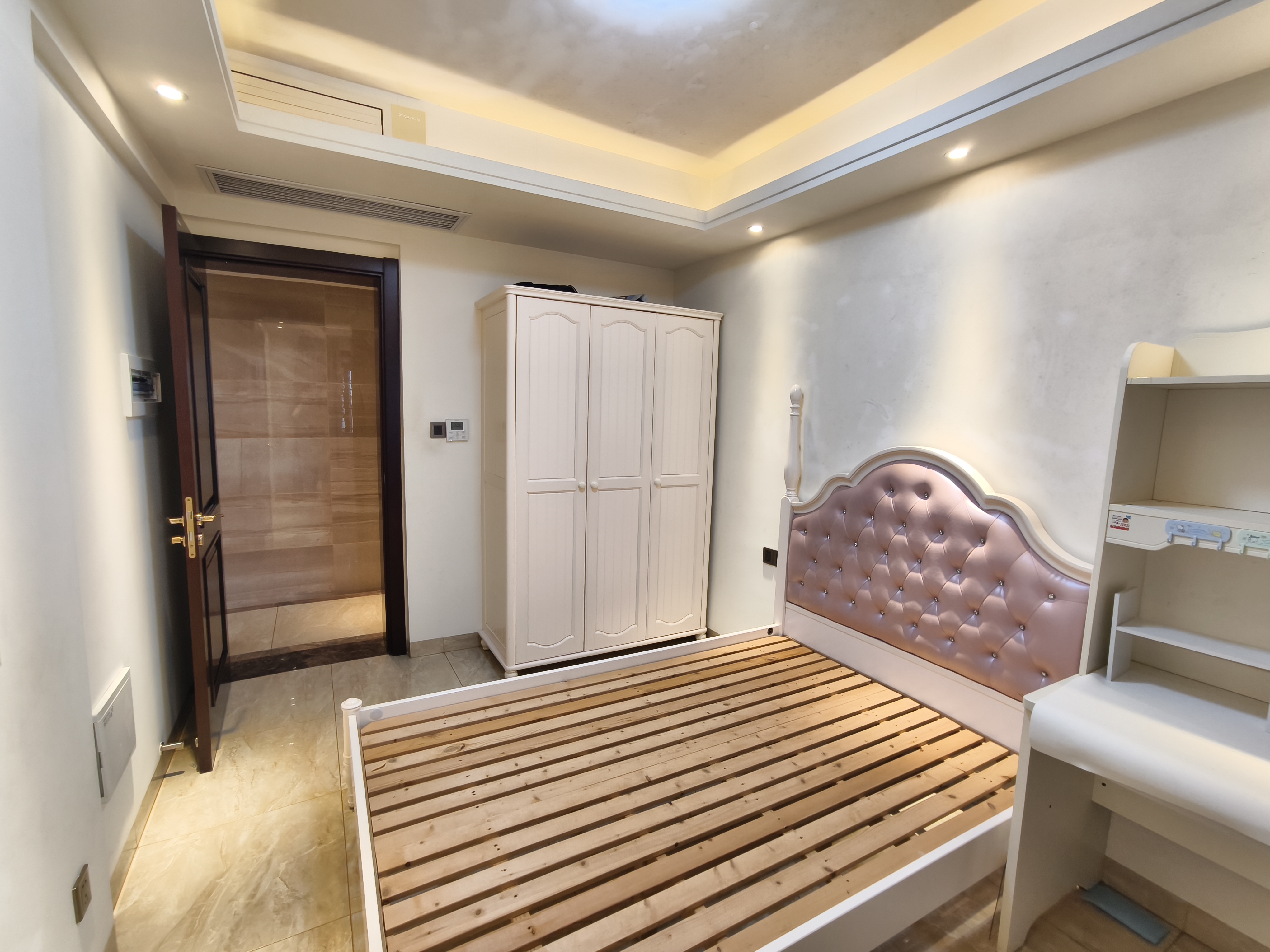 国兴城(C区) 4室2厅2卫 4800.0元/月 国兴城(C区) 4室2厅2卫 4800.0元/月室内图