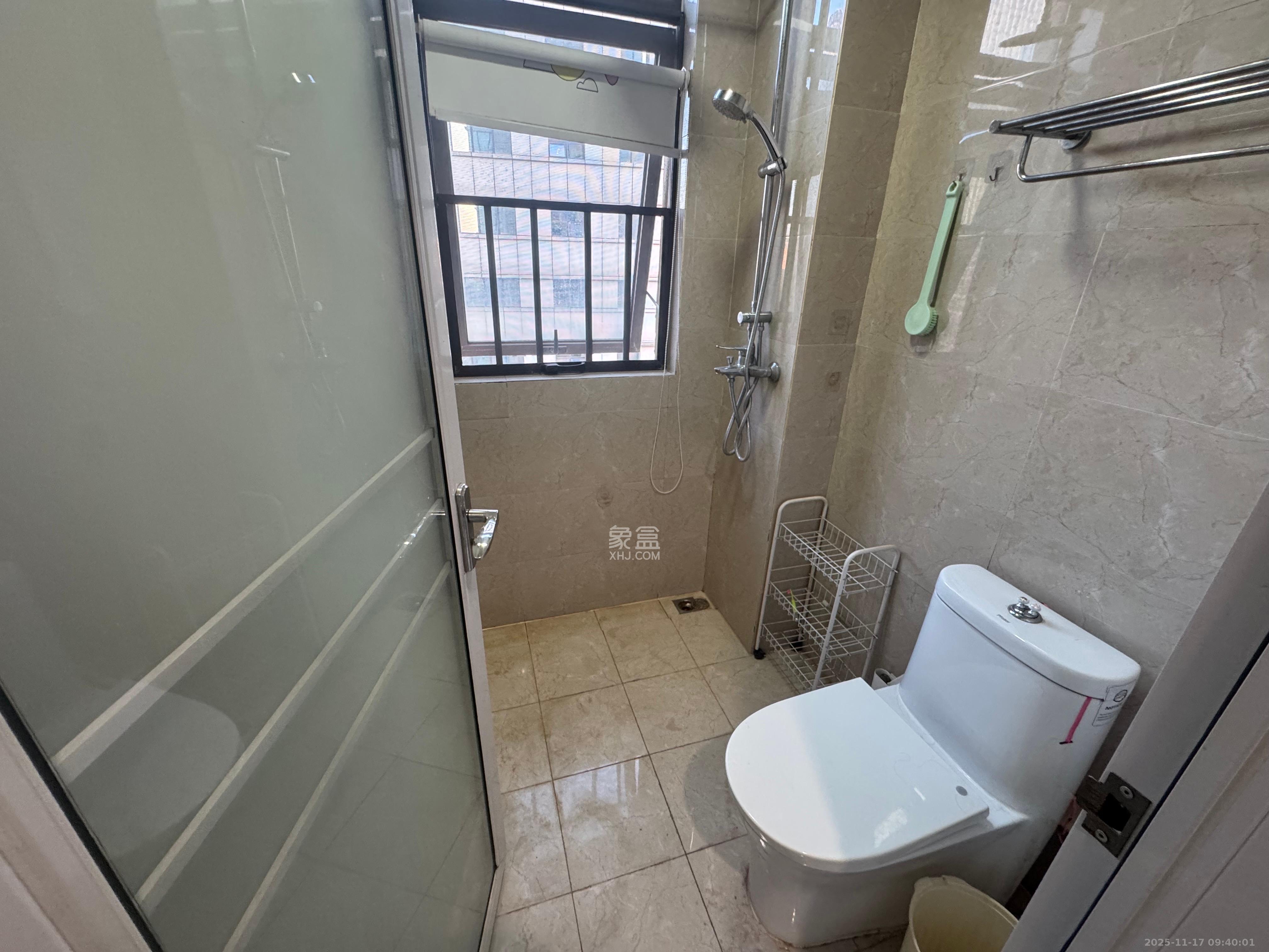 中建信和城  1室1厅1卫    1700.0元/月室内图