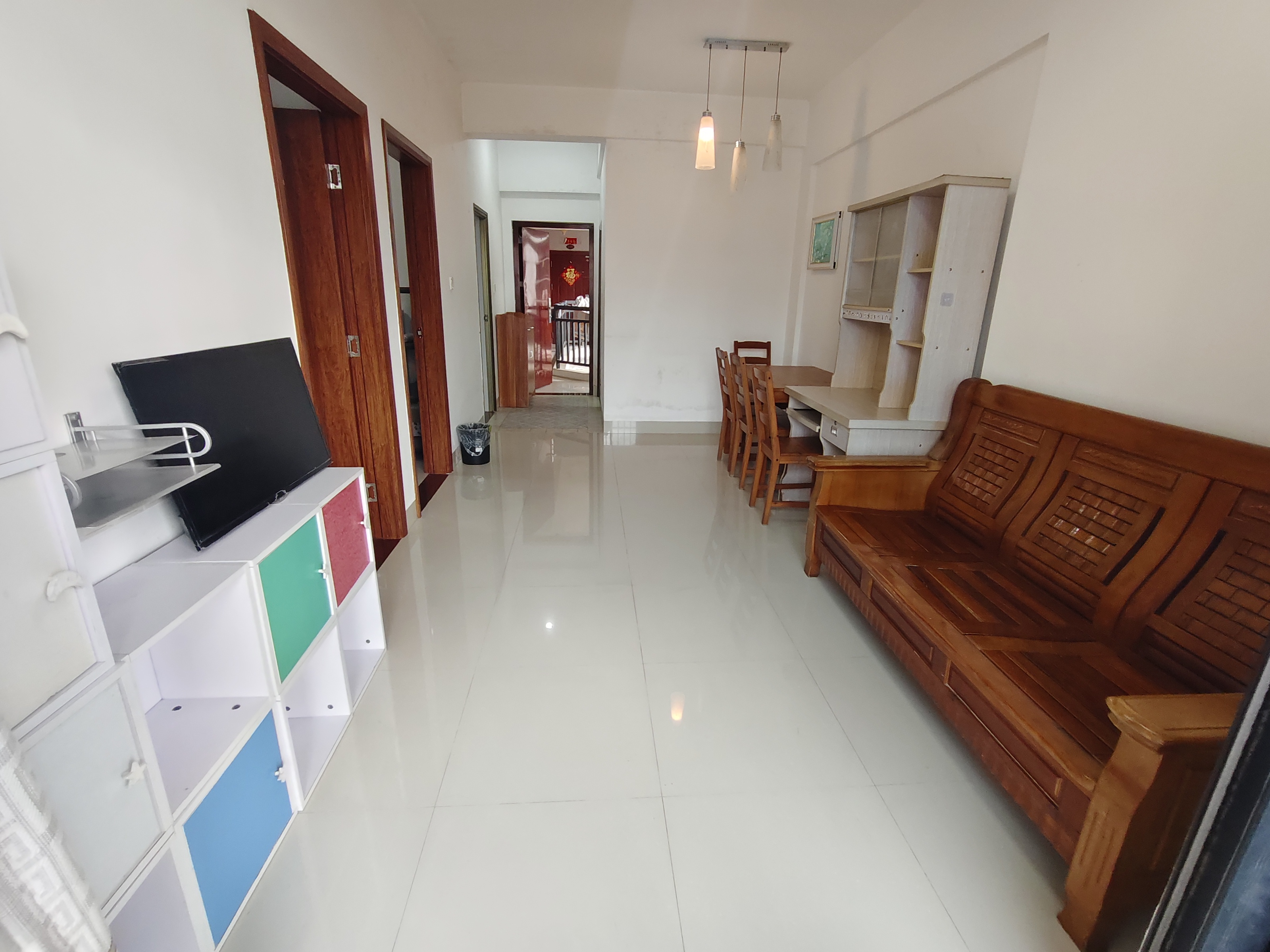 凤翔花园(A区) 2室2厅1卫 1700.0元/月 凤翔花园(A区) 2室2厅1卫 1700.0元/月室内图