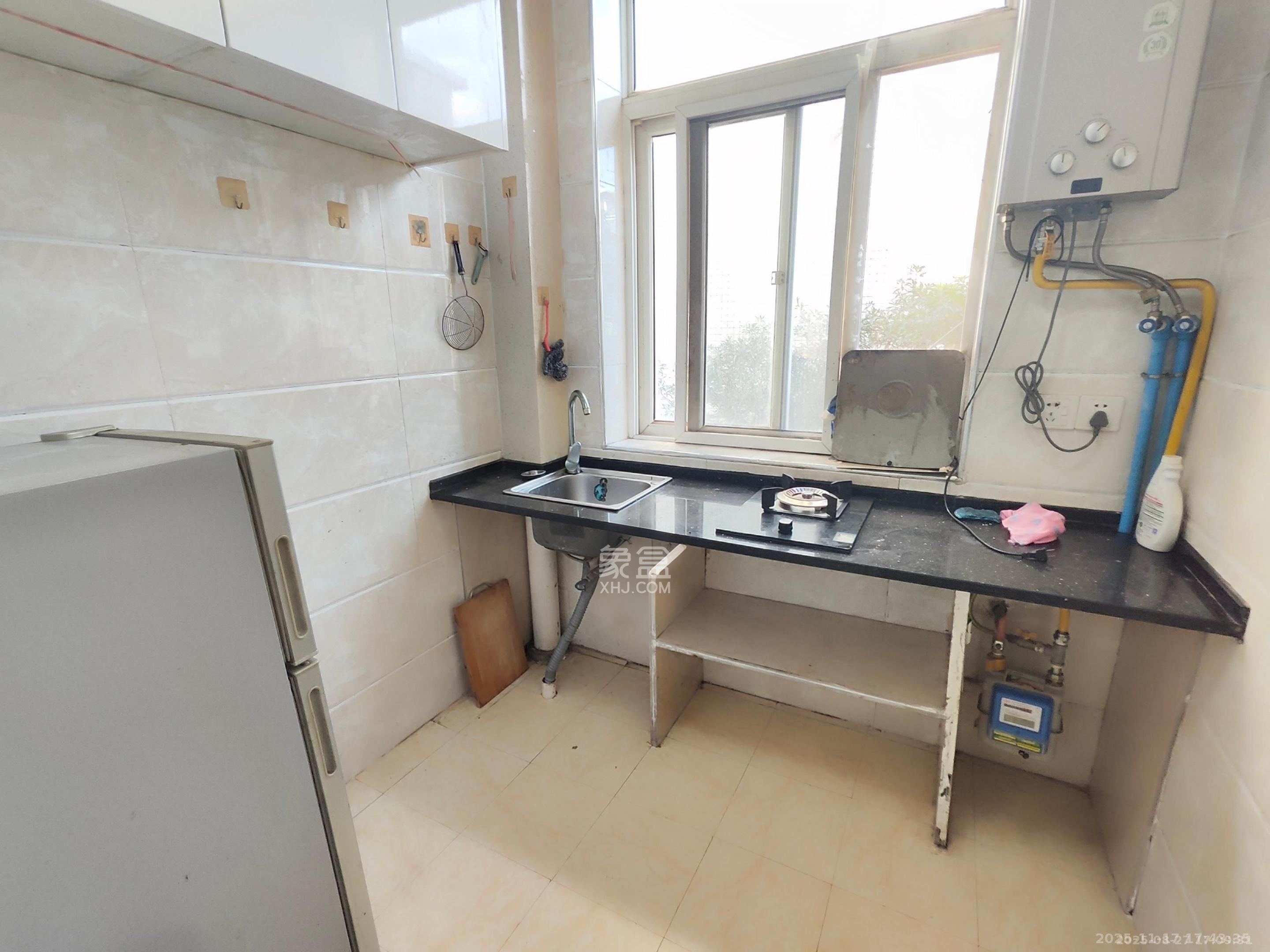 广厦新村  1室1厅1卫    900.0元/月室内图