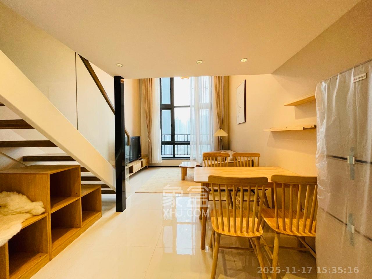 藏珑湖上公馆  1室1厅1卫    2400.0元/月室内图