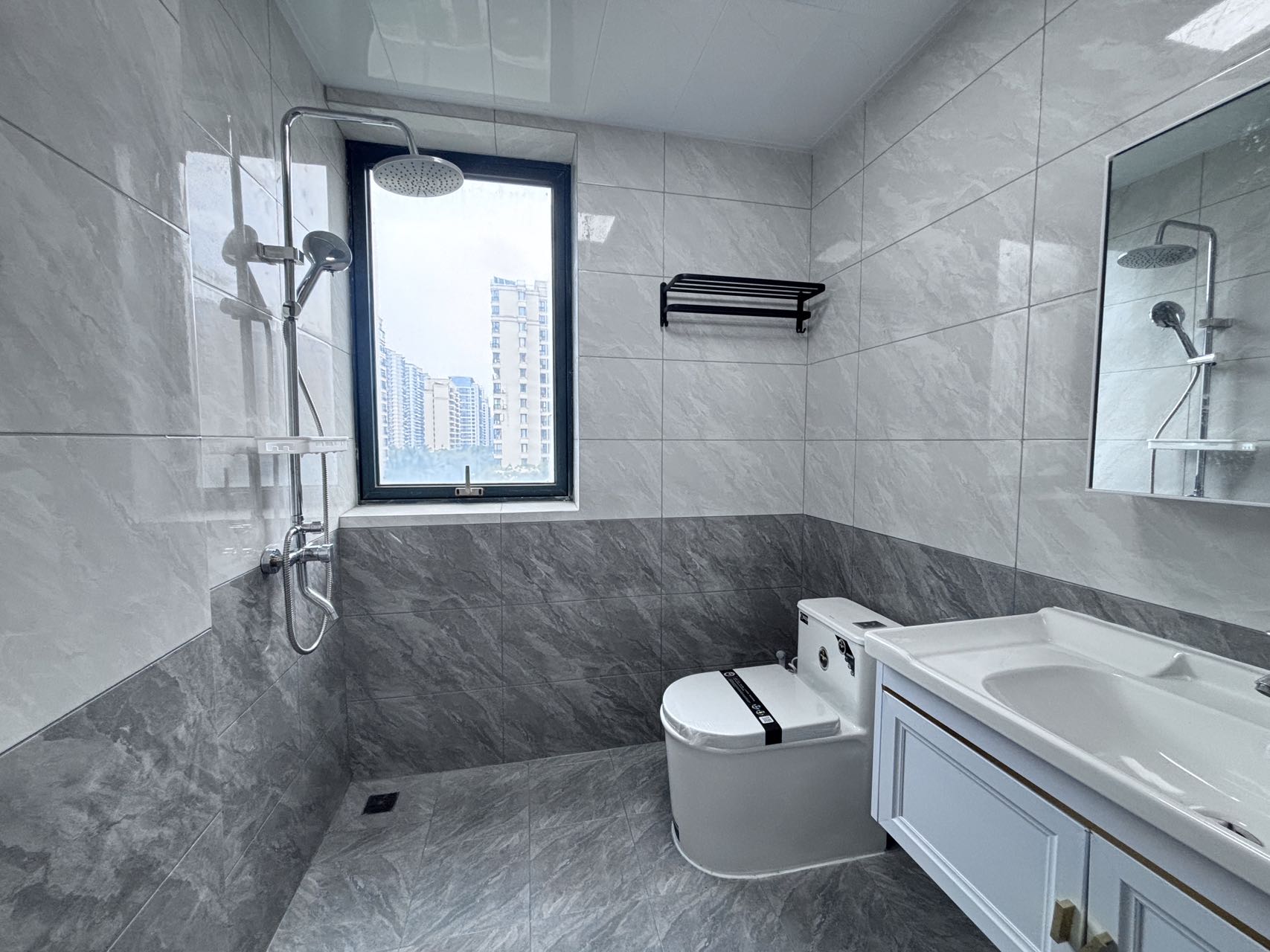 晨晖帝景 3室2厅2卫 153.0万 晨晖帝景 3室2厅2卫 153.0万室内图