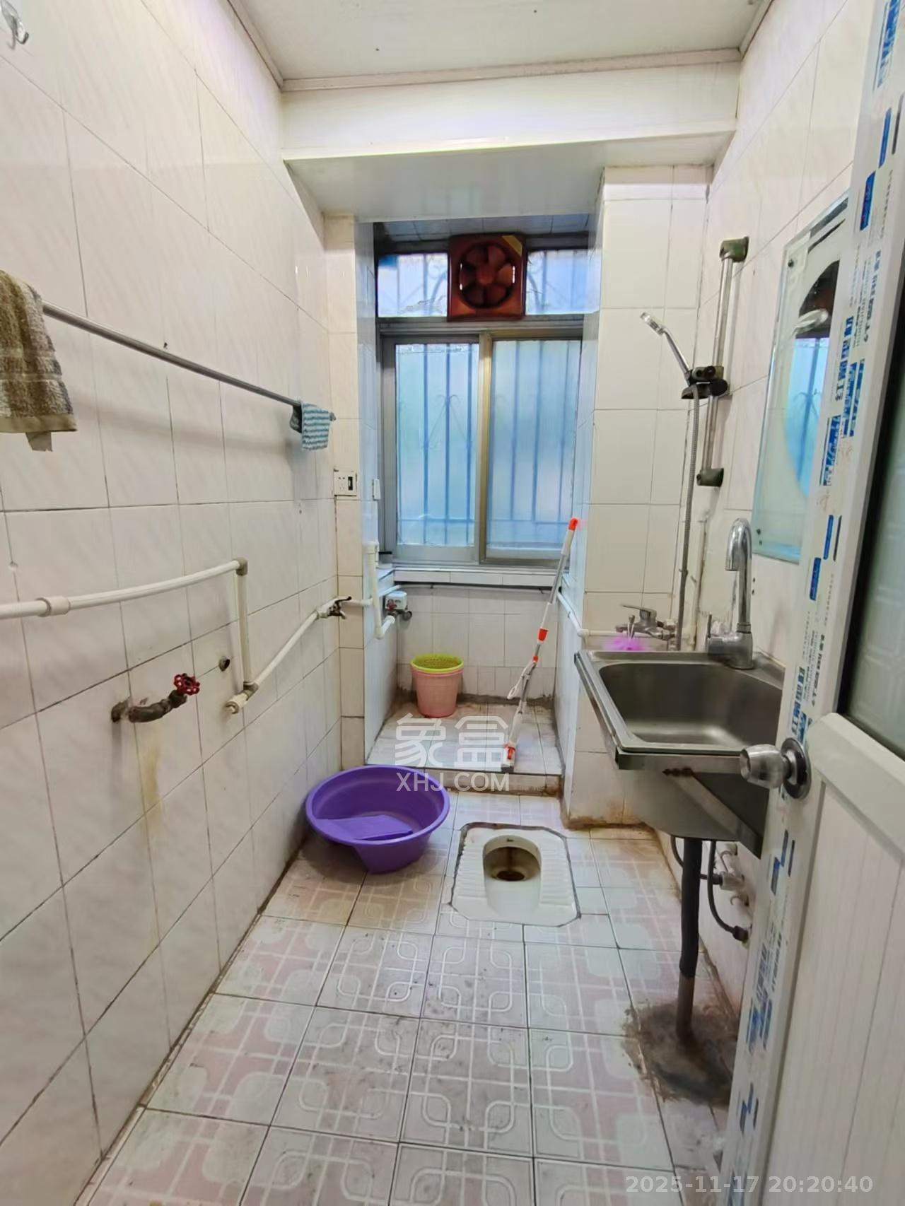 向韶村 3室1厅1卫 2000.0元/月 向韶村 3室1厅1卫 2000.0元/月室内图