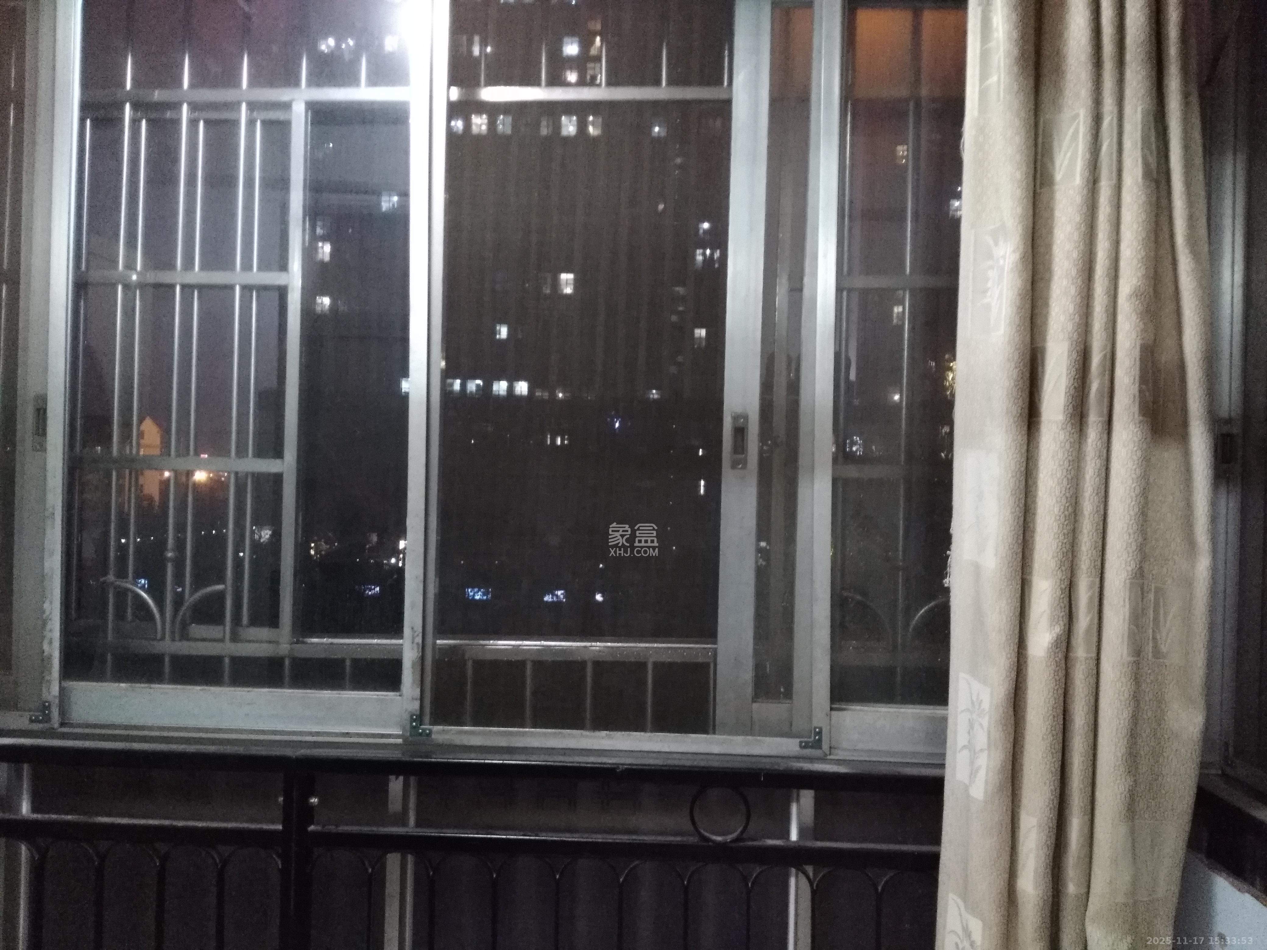 新星小区  2室2厅1卫    1300.0元/月室内图