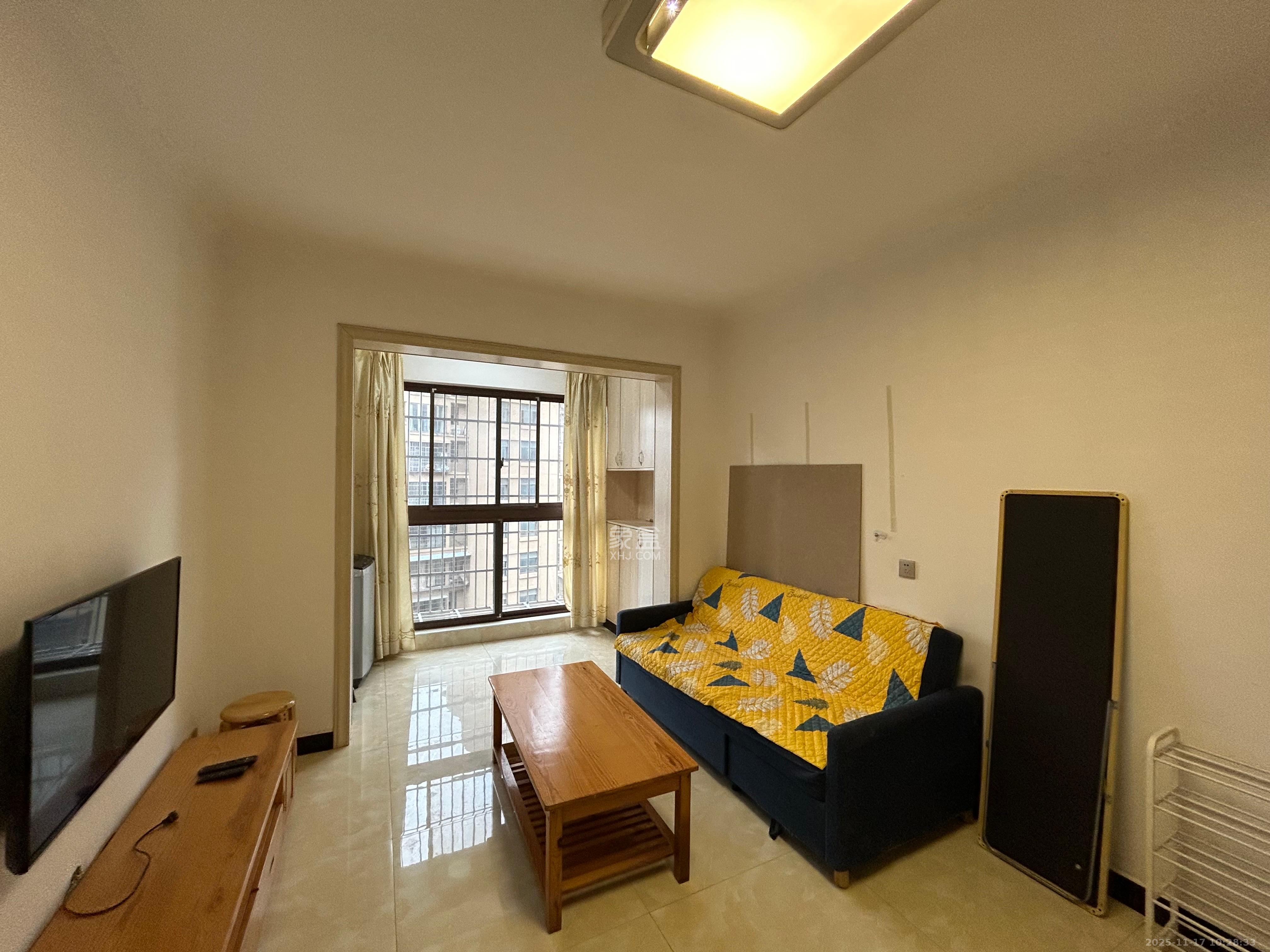 四季星城  1室1厅1卫    1600.0元/月室内图