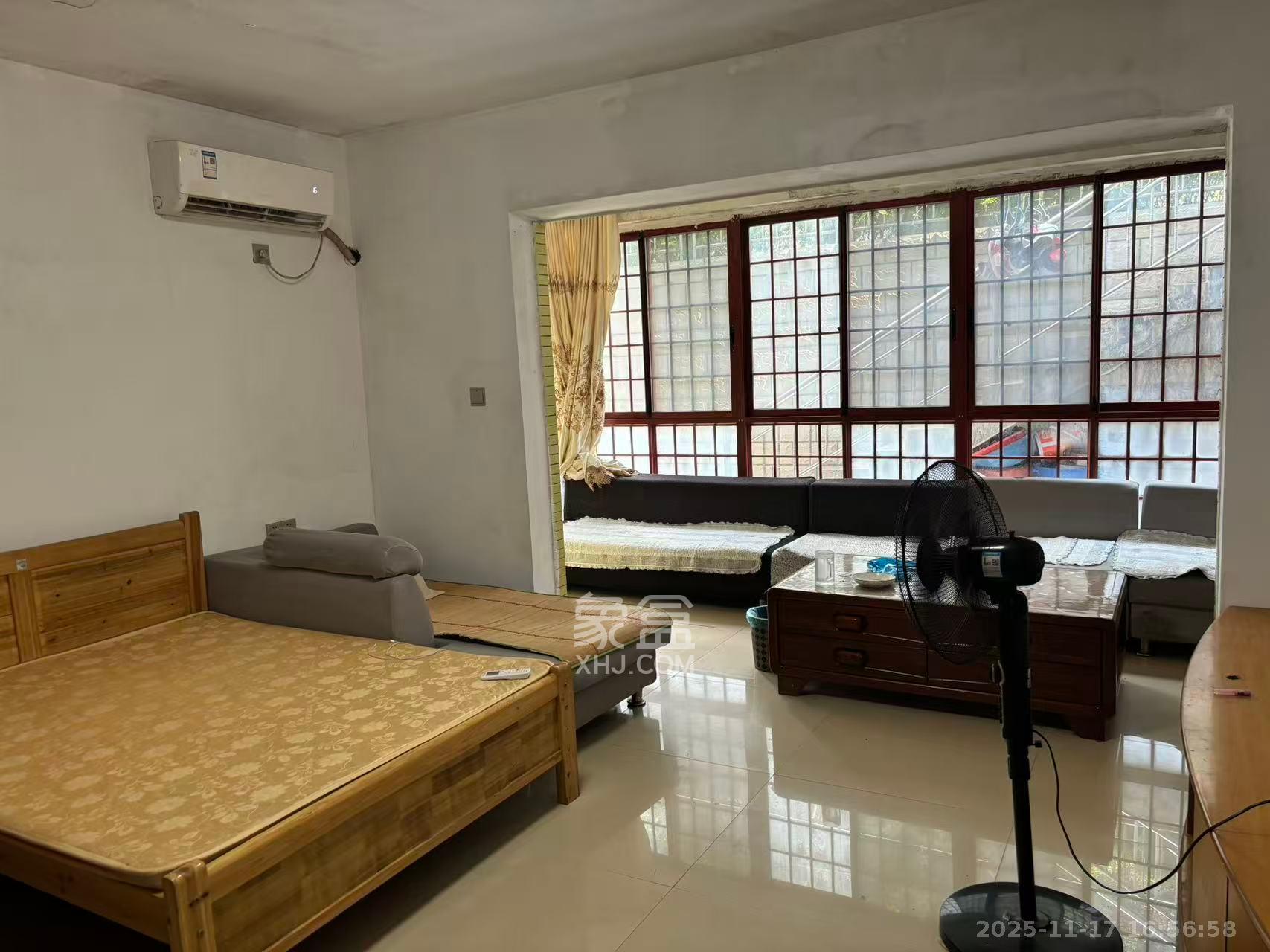 望兴景园一期 2室1厅1卫 1500.0元/月 望兴景园一期 2室1厅1卫 1500.0元/月室内图