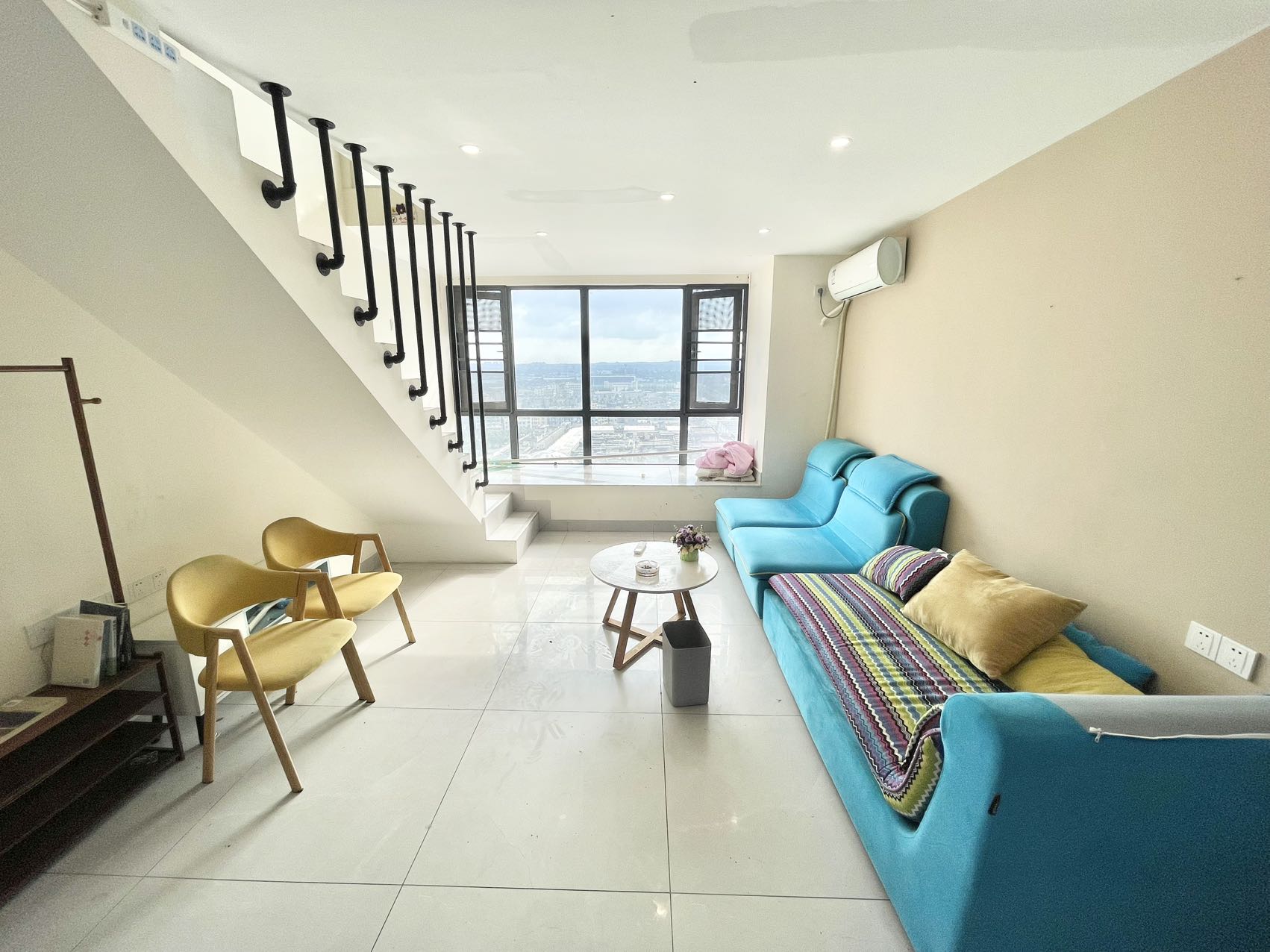 万达广场骏豪仕家（万达公馆）  2室2厅2卫    2200.0元/月室内图