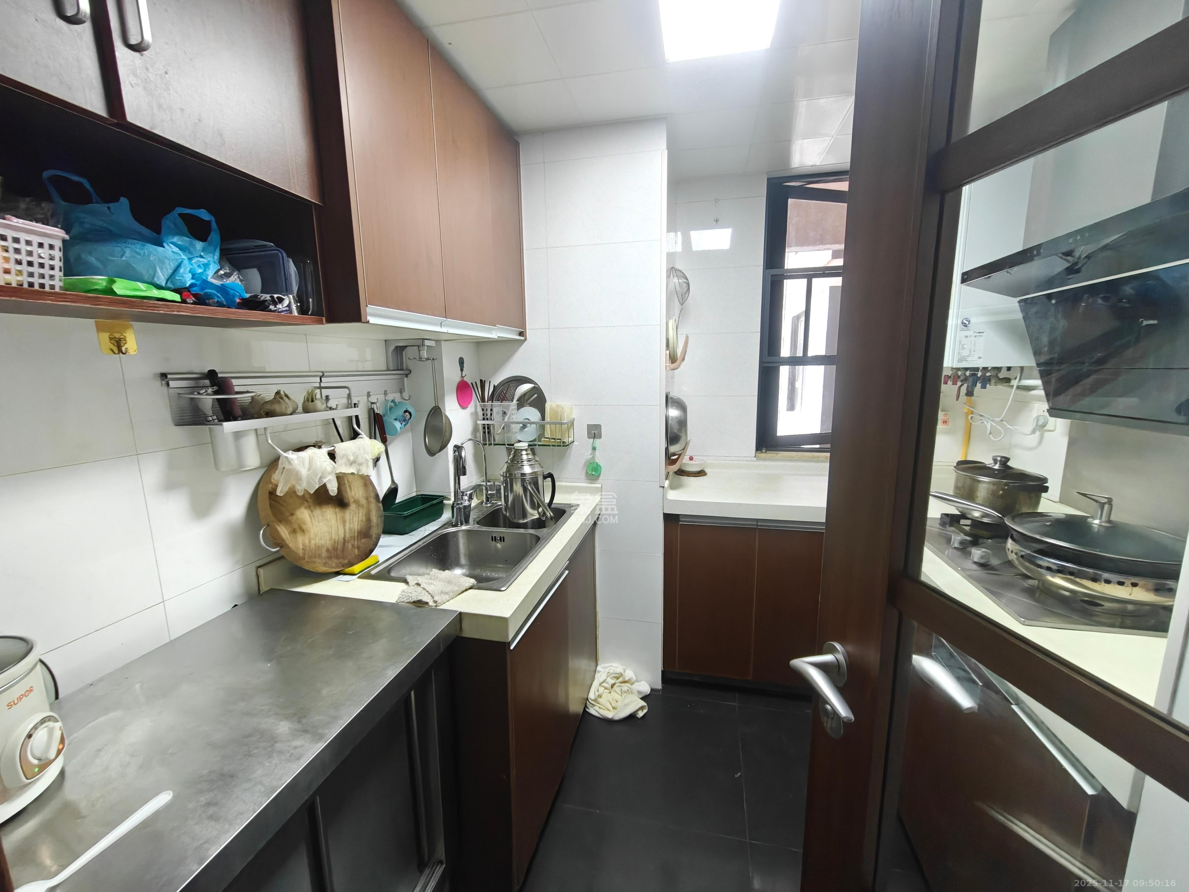 万科金域蓝湾 3室2厅1卫 2700.0元/月 万科金域蓝湾 3室2厅1卫 2700.0元/月室内图