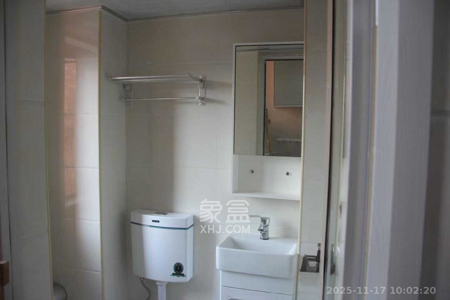 三力公寓（三力国际）  1室1厅1卫    1600.0元/月室内图