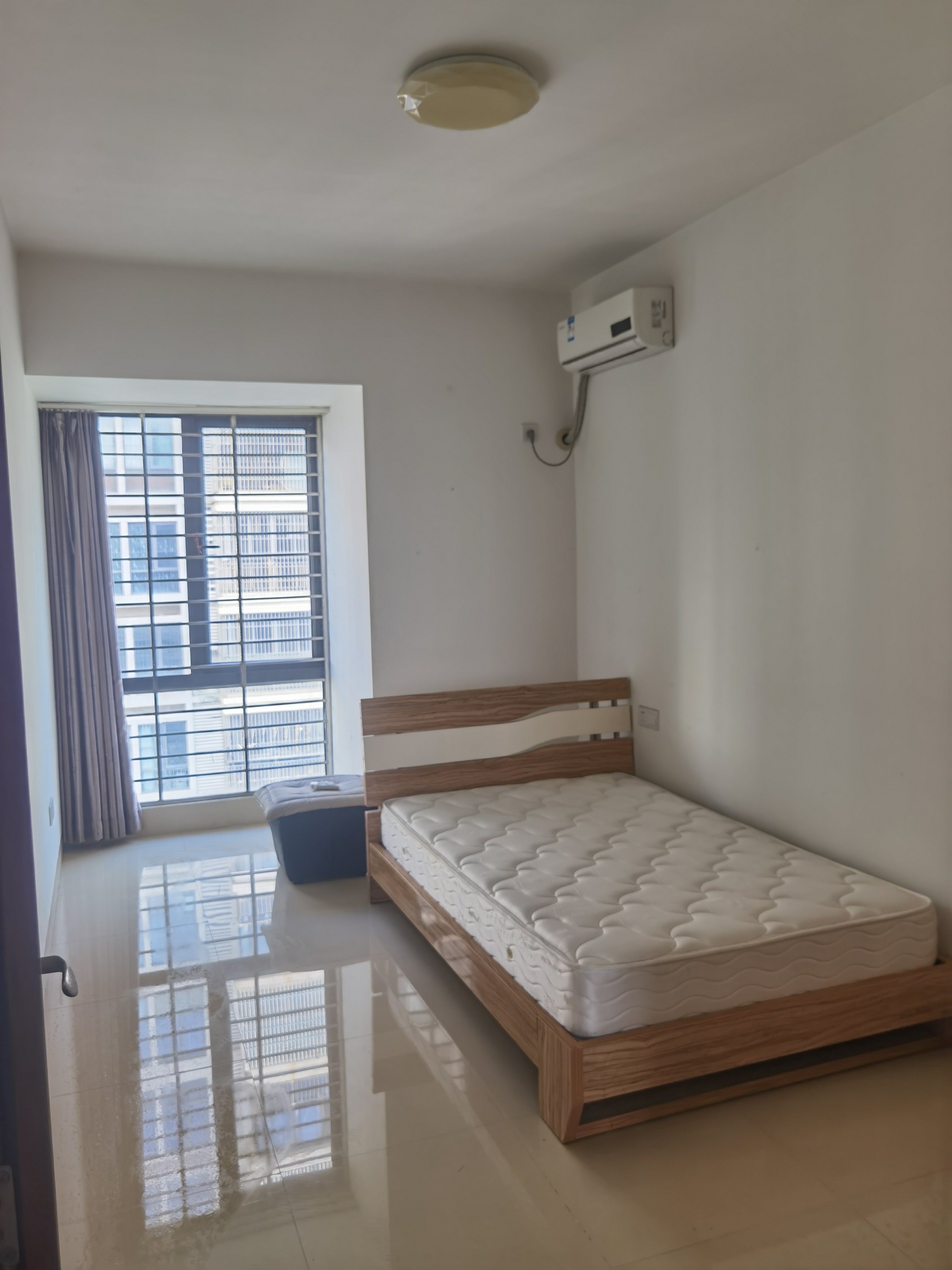 凤凰白龙新城  3室2厅2卫    2600.0元/月室内图