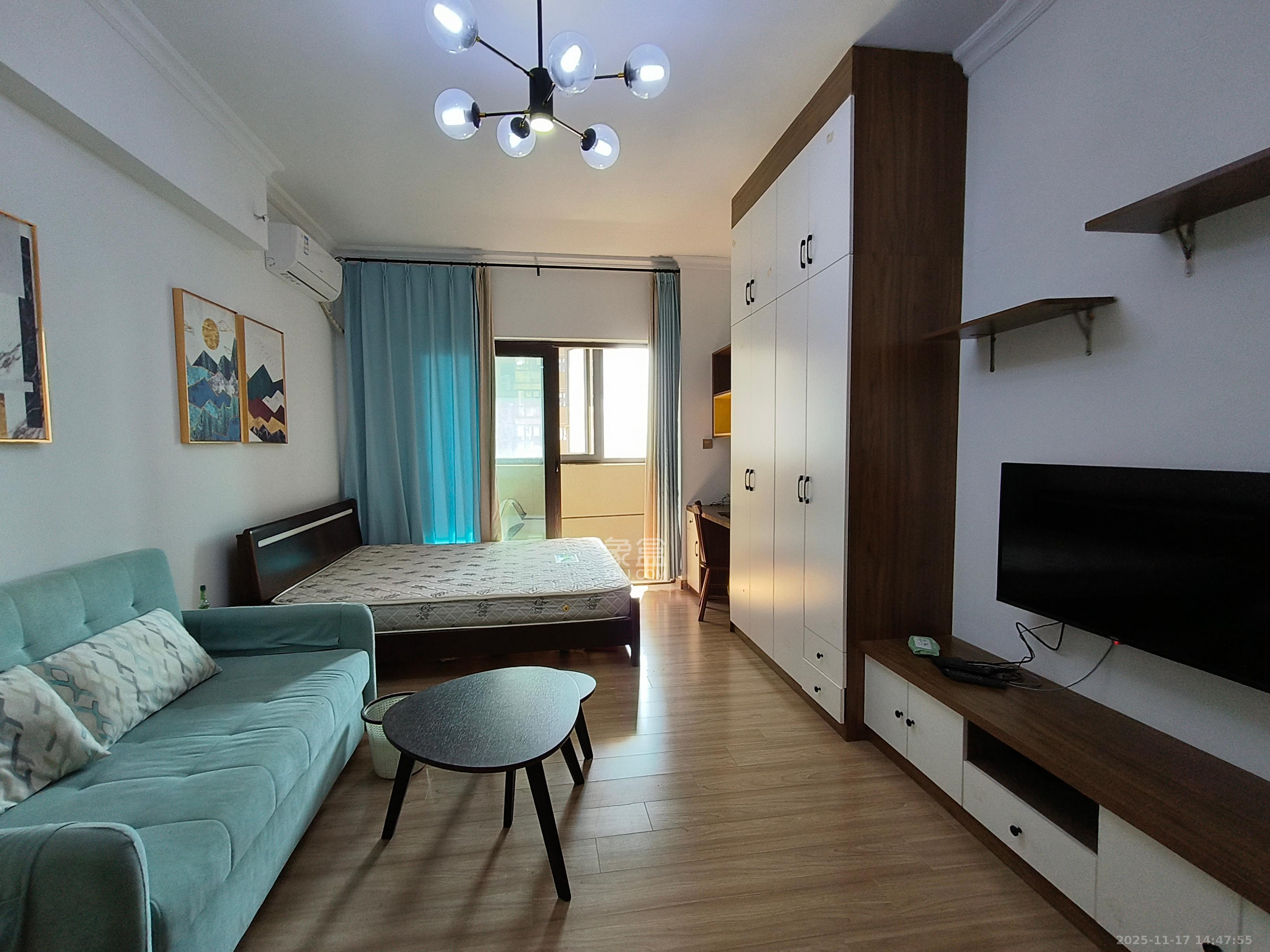 碧桂园星城首府  1室1厅1卫    1200.0元/月室内图1