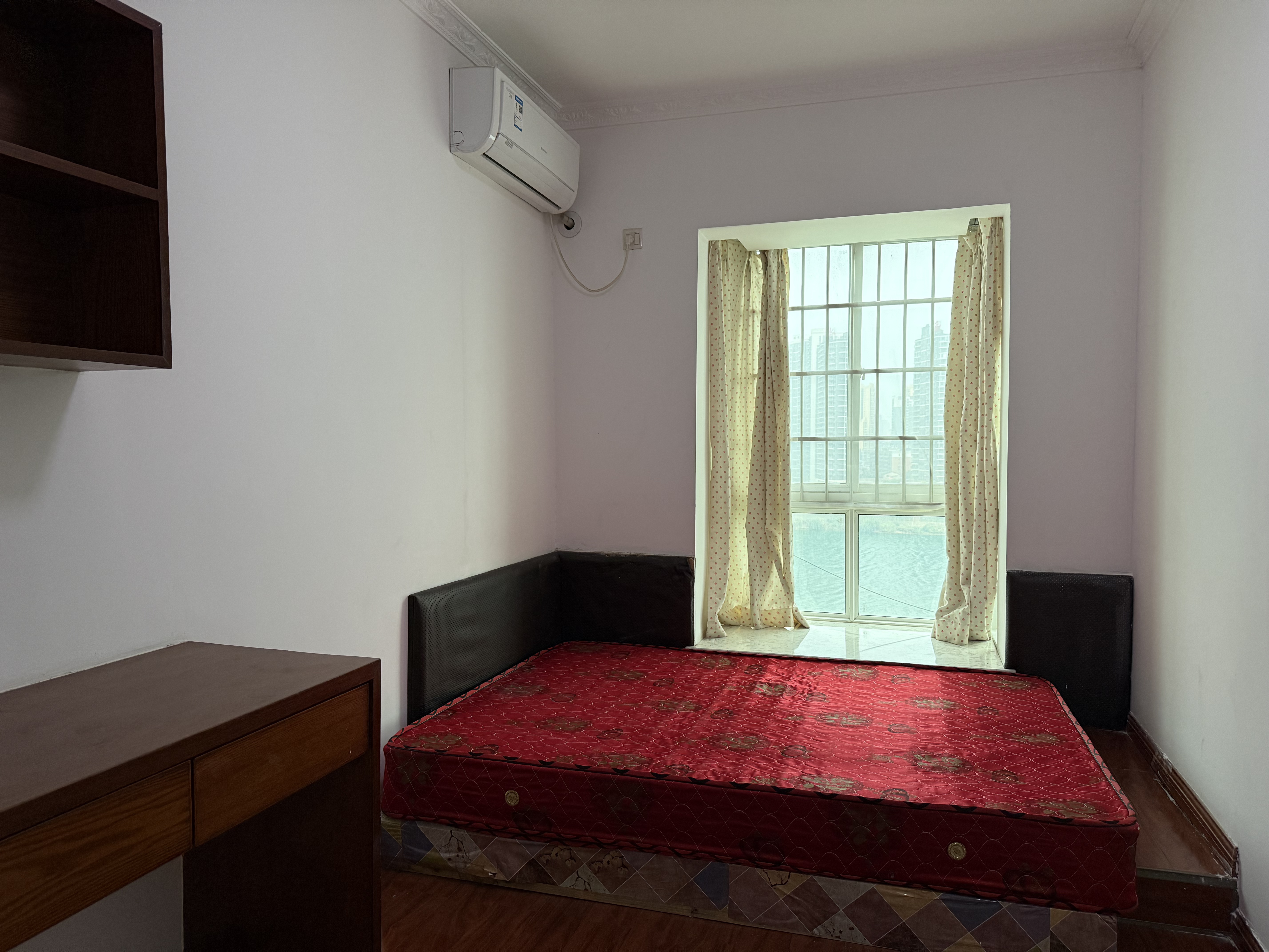 禧诚月畔湾  3室2厅2卫    2200.0元/月室内图