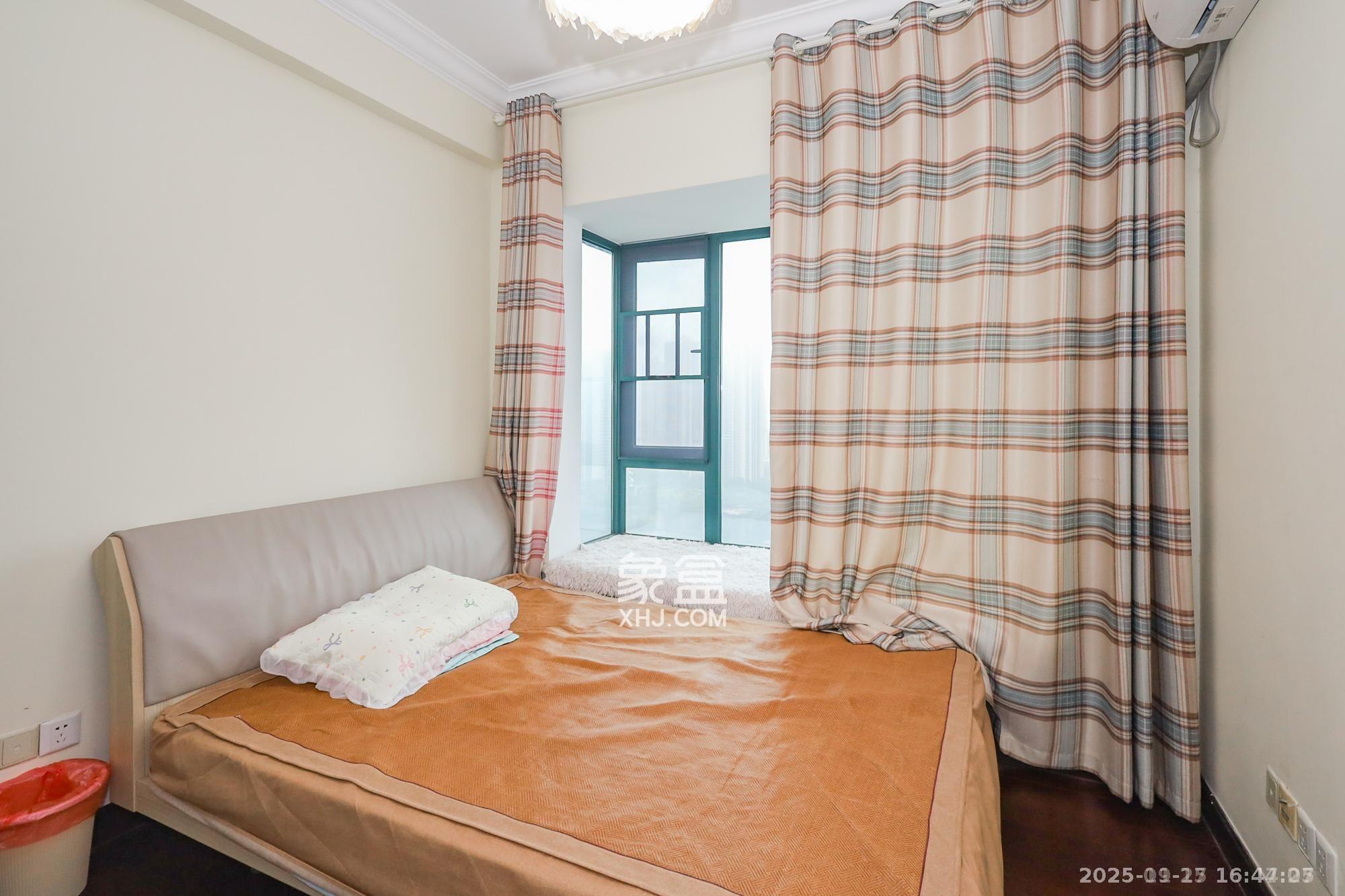 恒大御景湾  3室2厅2卫    3500.0元/月室内图