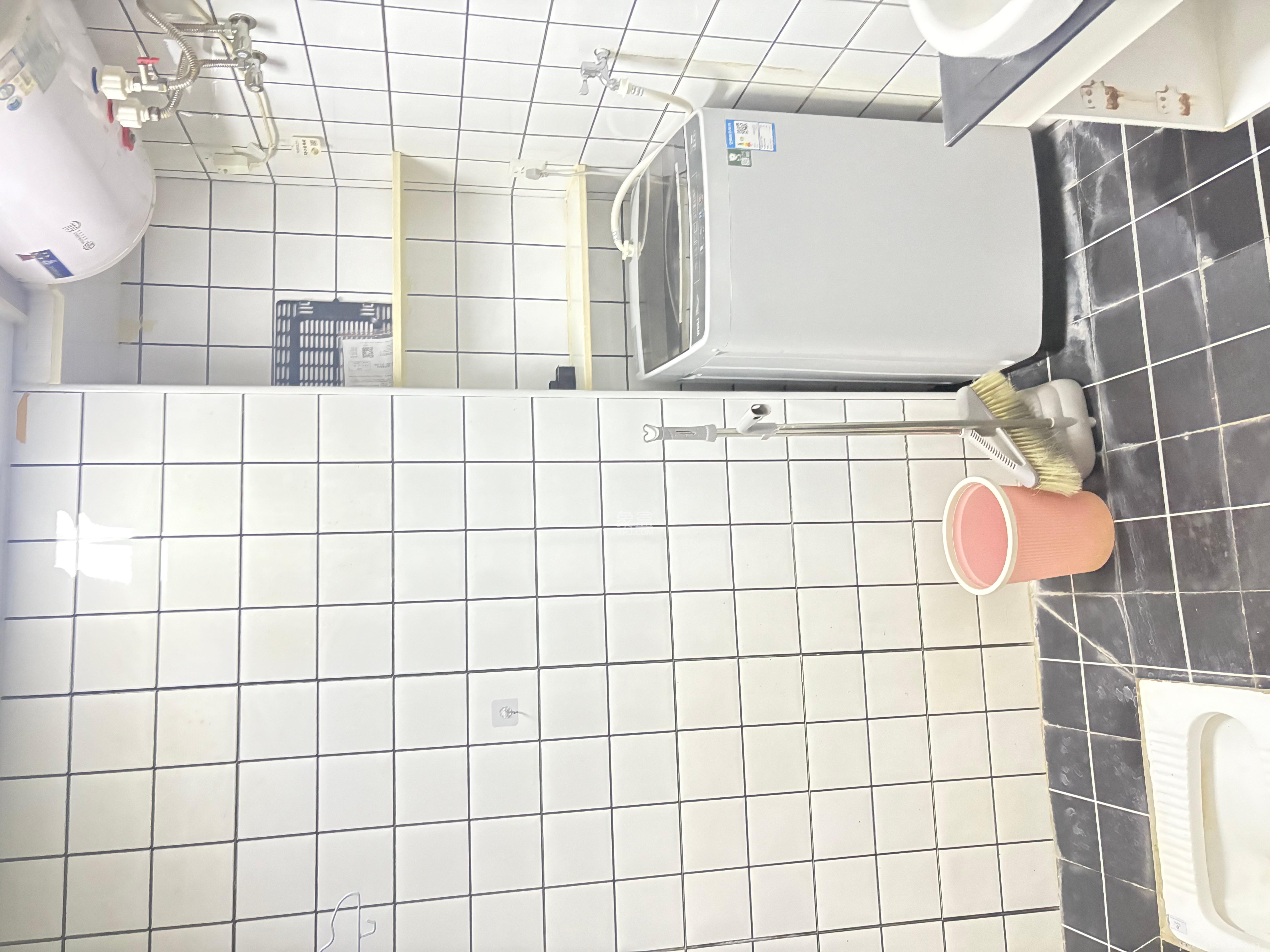 安泰嘉园（湘府邻伴）  1室1厅1卫    1400.0元/月室内图