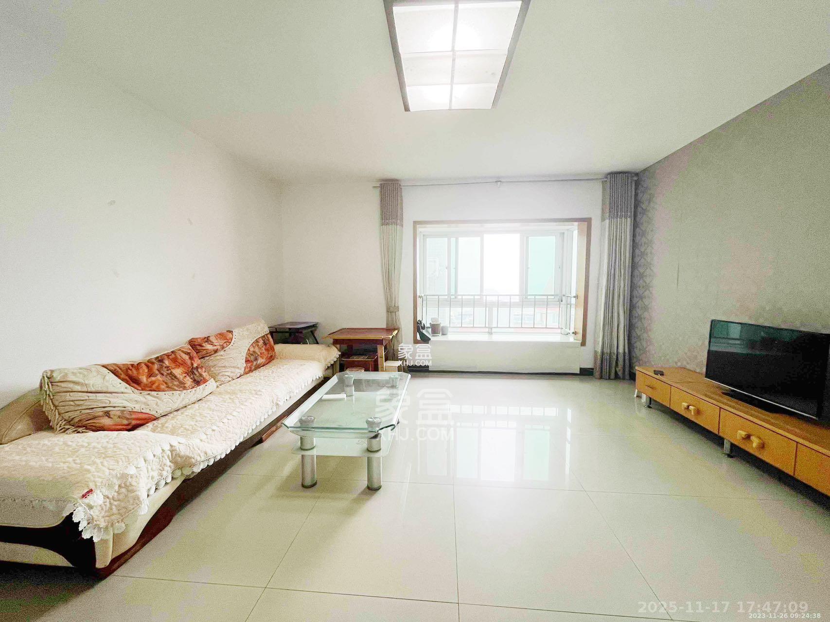 格林星城  3室2厅2卫    2000.0元/月室内图