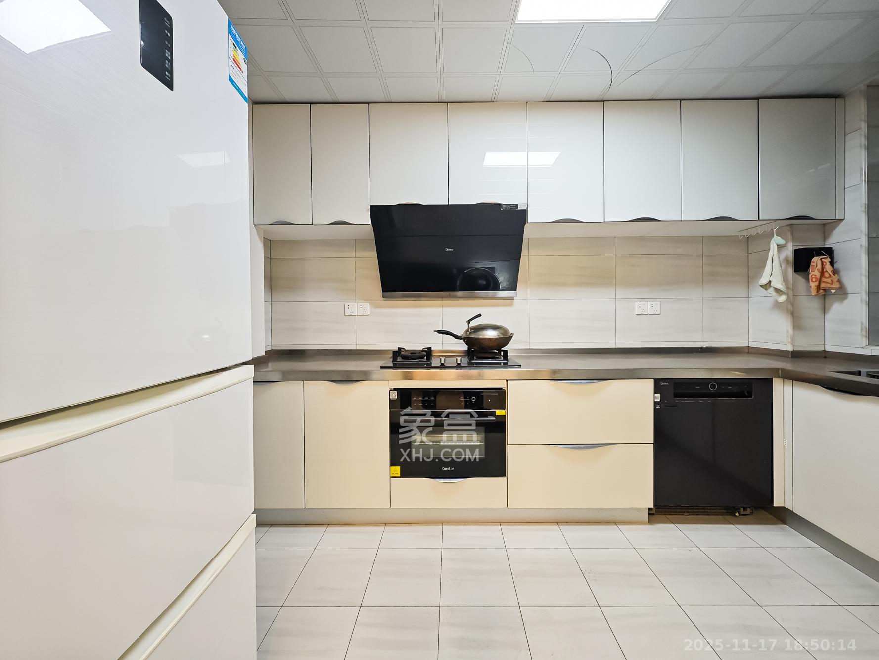 山语城一期  1室2厅2卫    86.8万厨房