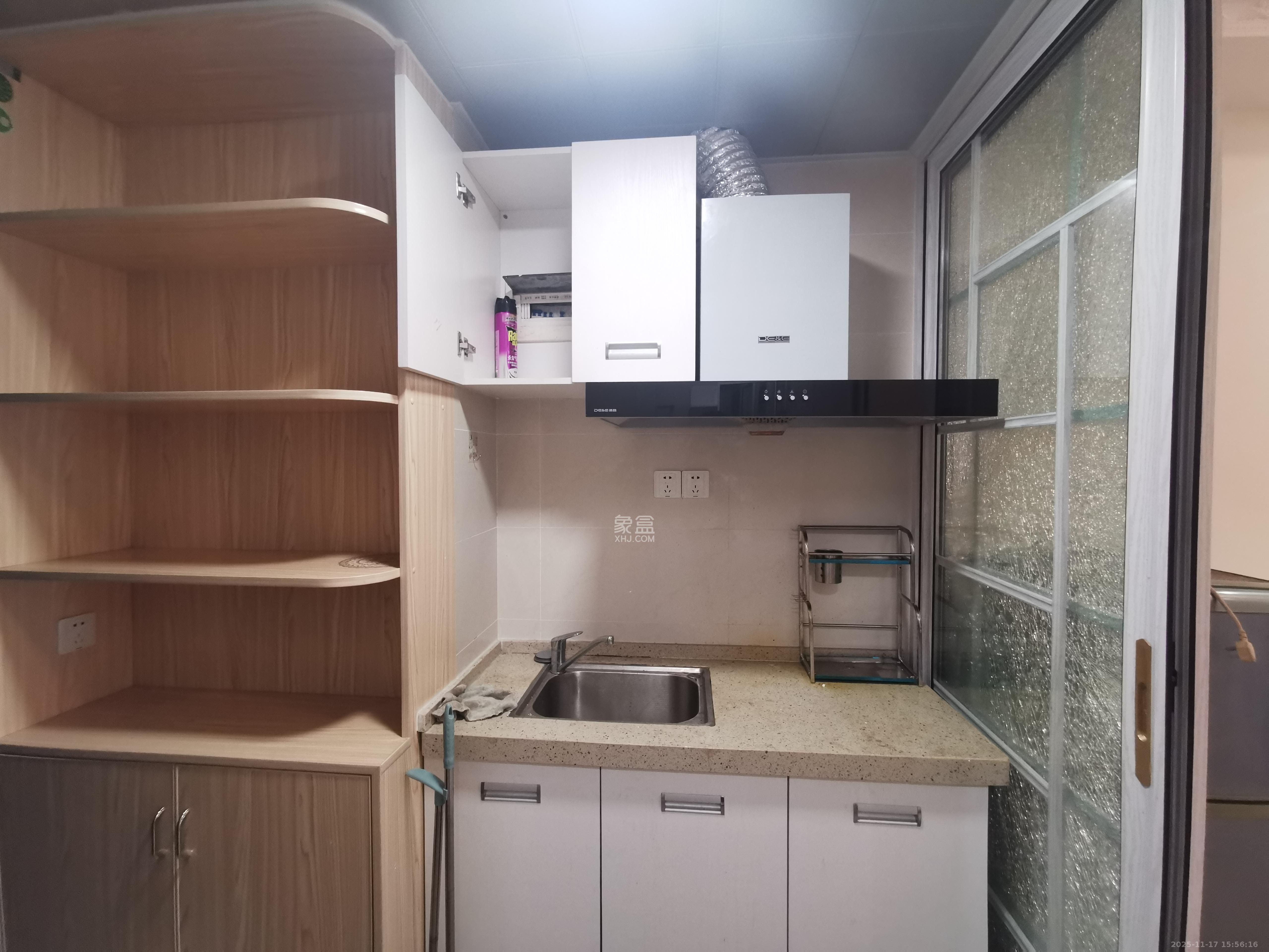 博雅例外  1室1厅1卫    1300.0元/月室内图