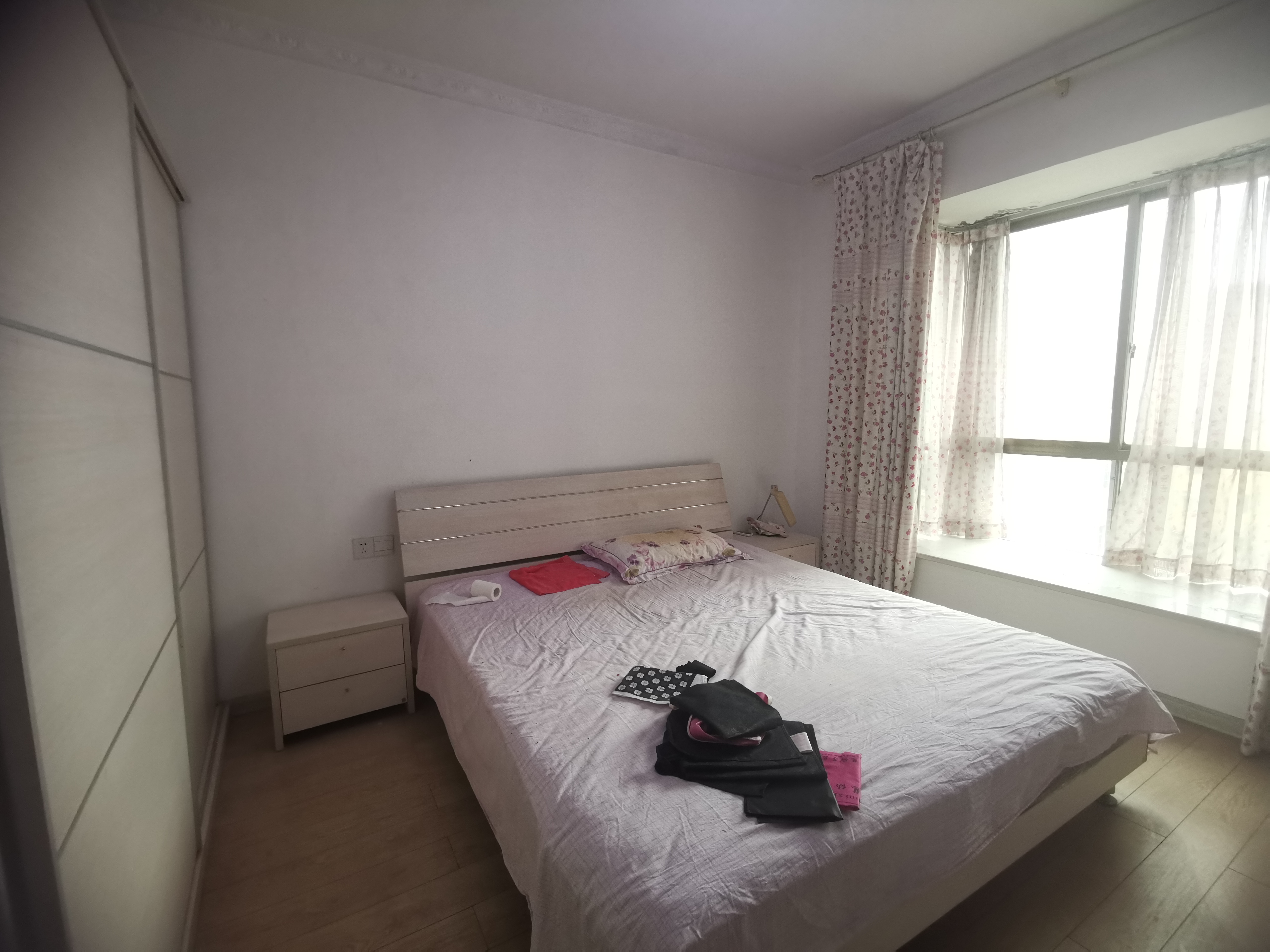 香格里拉  1室0厅0卫    1000.0元/月室内图