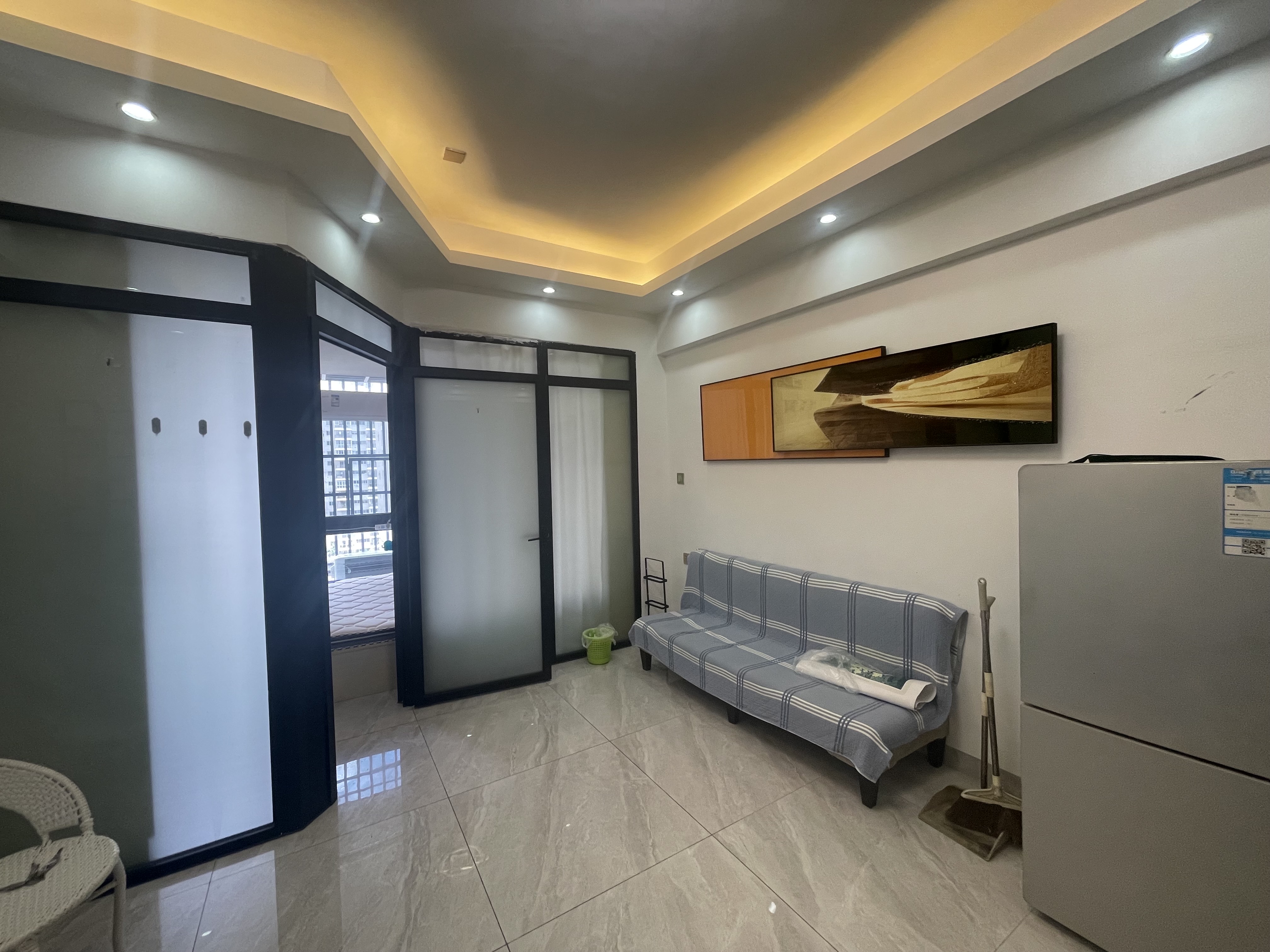 宝驹花园  1室1厅1卫    1800.0元/月室内图