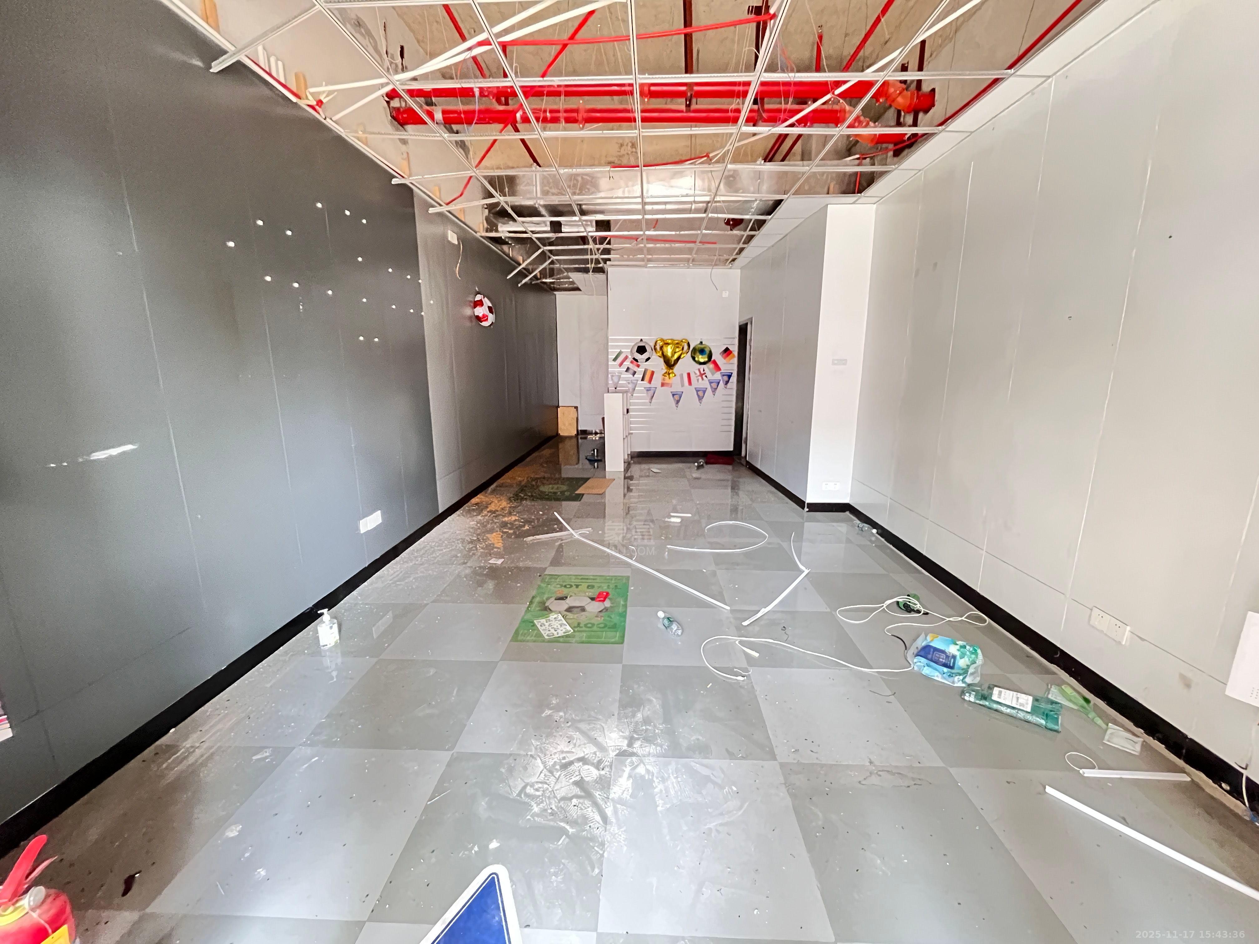 提香蓝岸   55.0㎡      3500.0元/月室内图