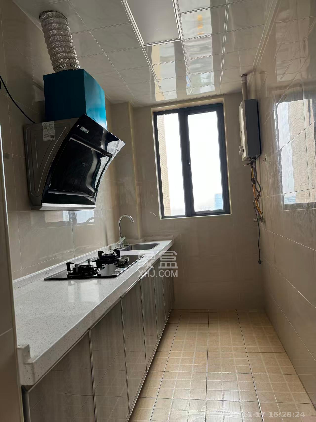 荣盛花语馨苑  3室2厅1卫    2400.0元/月室内图