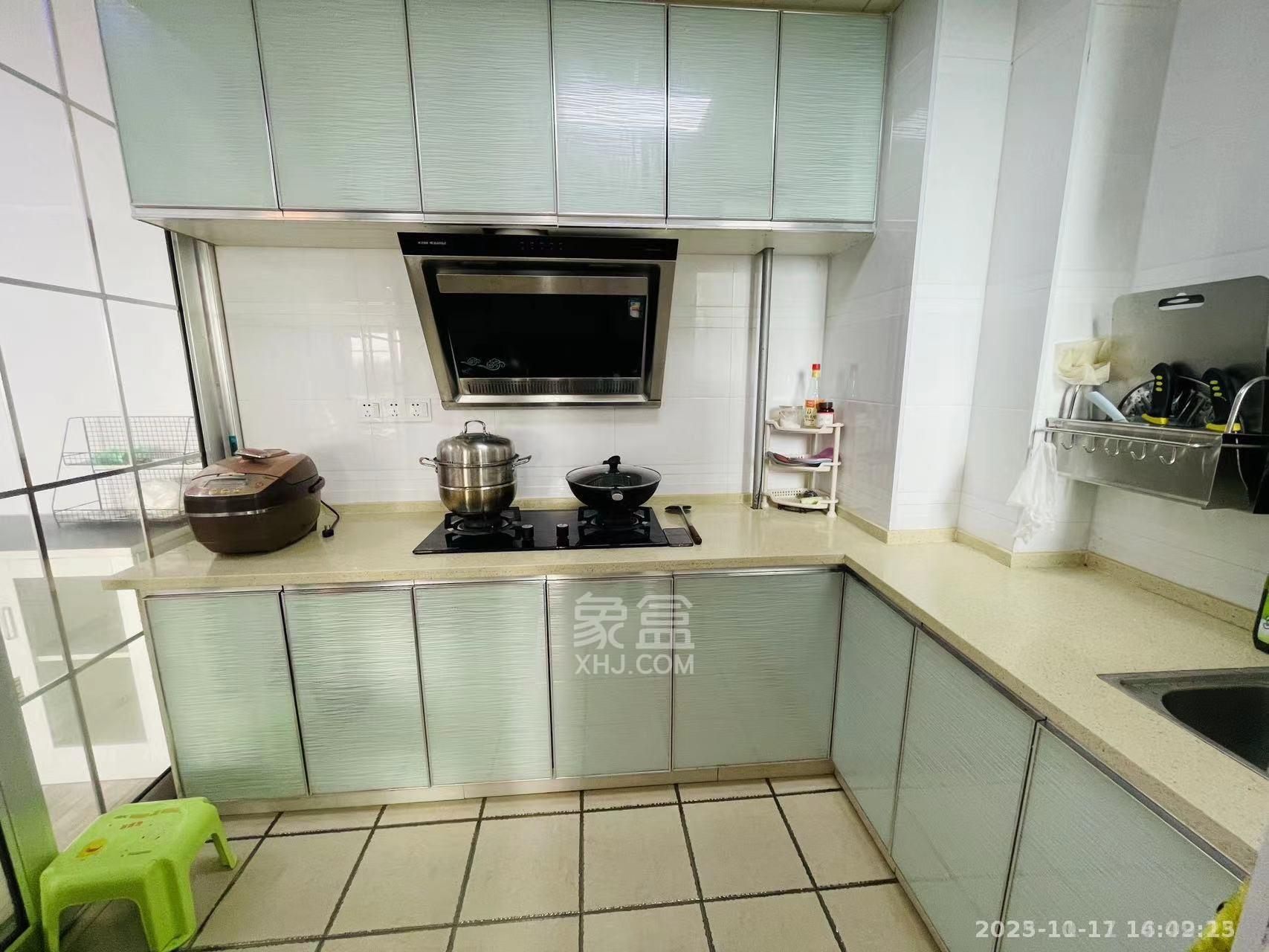 美的城三期 2室2厅1卫 1700.0元/月 美的城三期 2室2厅1卫 1700.0元/月室内图