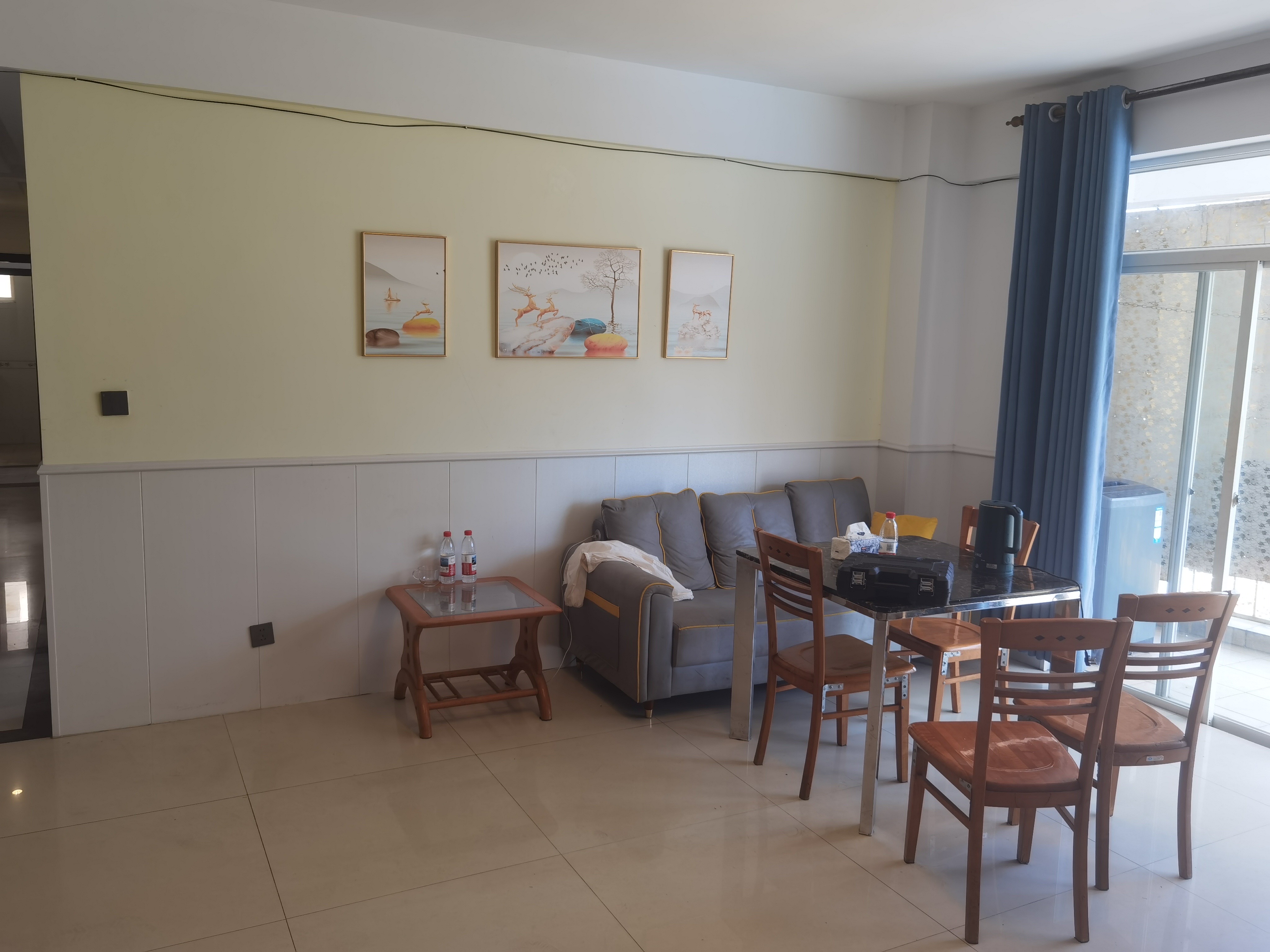 七彩阳光 3室2厅1卫 2600.0元/月 七彩阳光 3室2厅1卫 2600.0元/月室内图