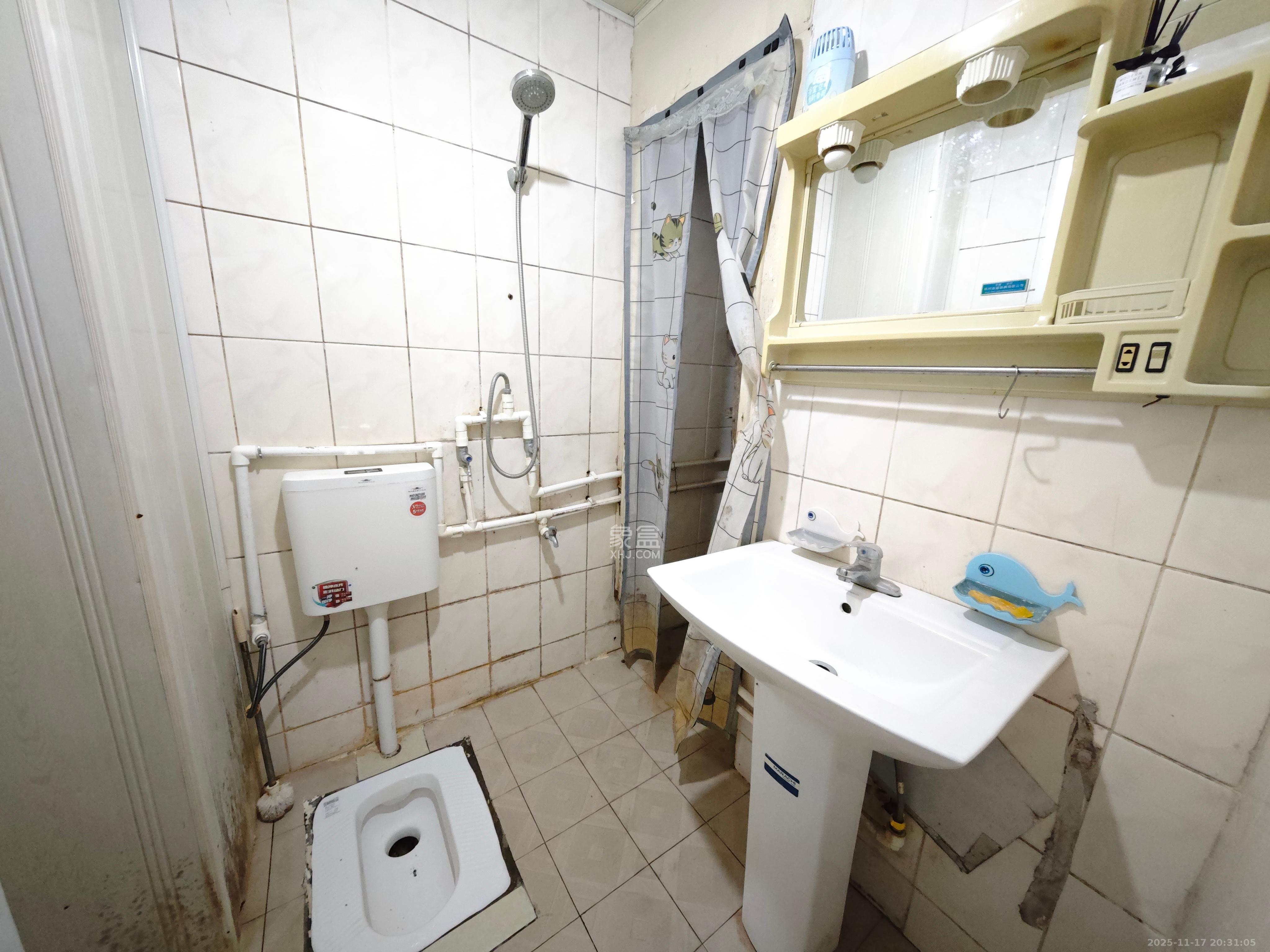 省地税局  2室2厅1卫    1800.0元/月室内图