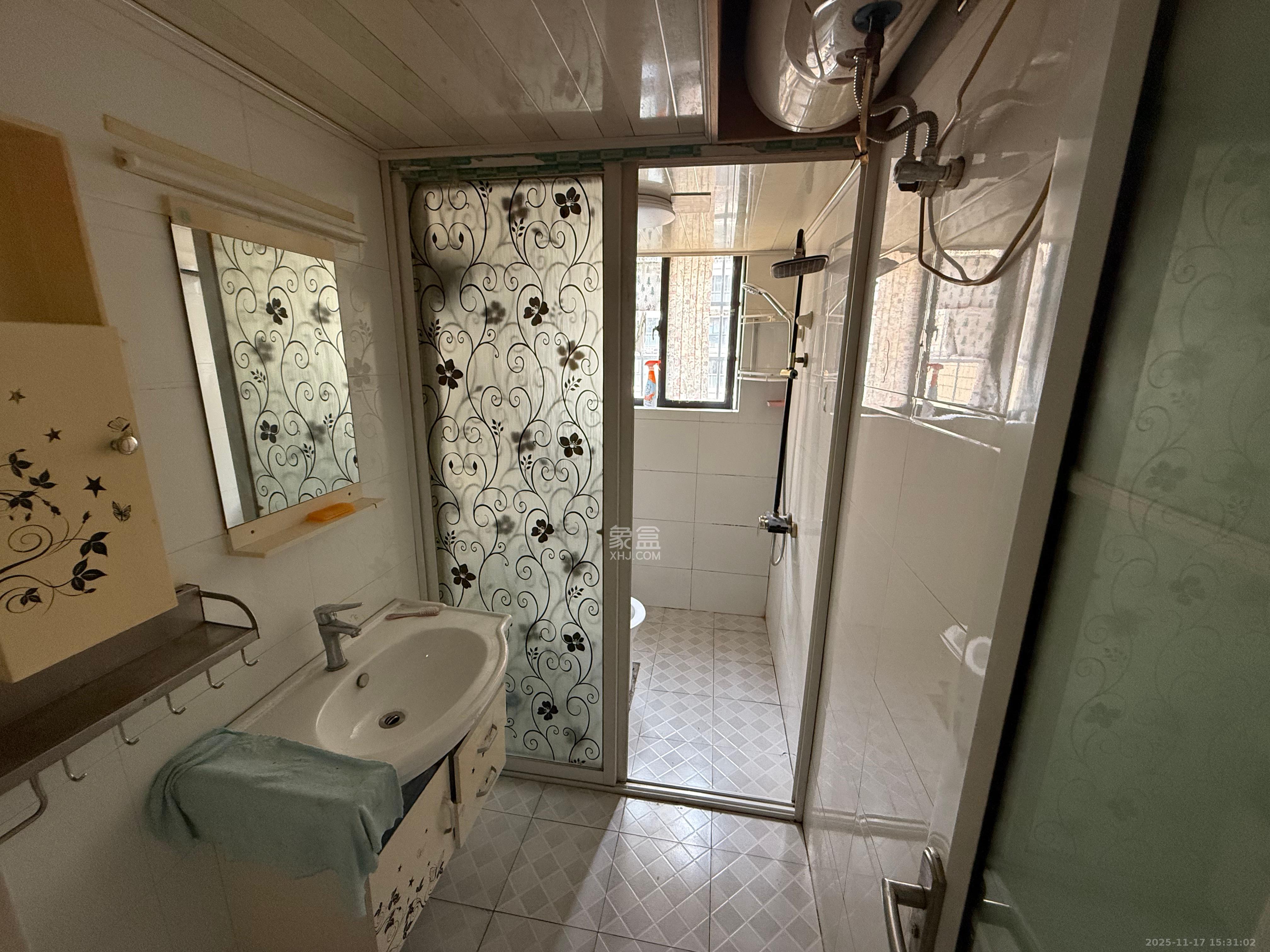 锦湘国际星城三期（锦绣苑）  1室1厅1卫    1600.0元/月室内图