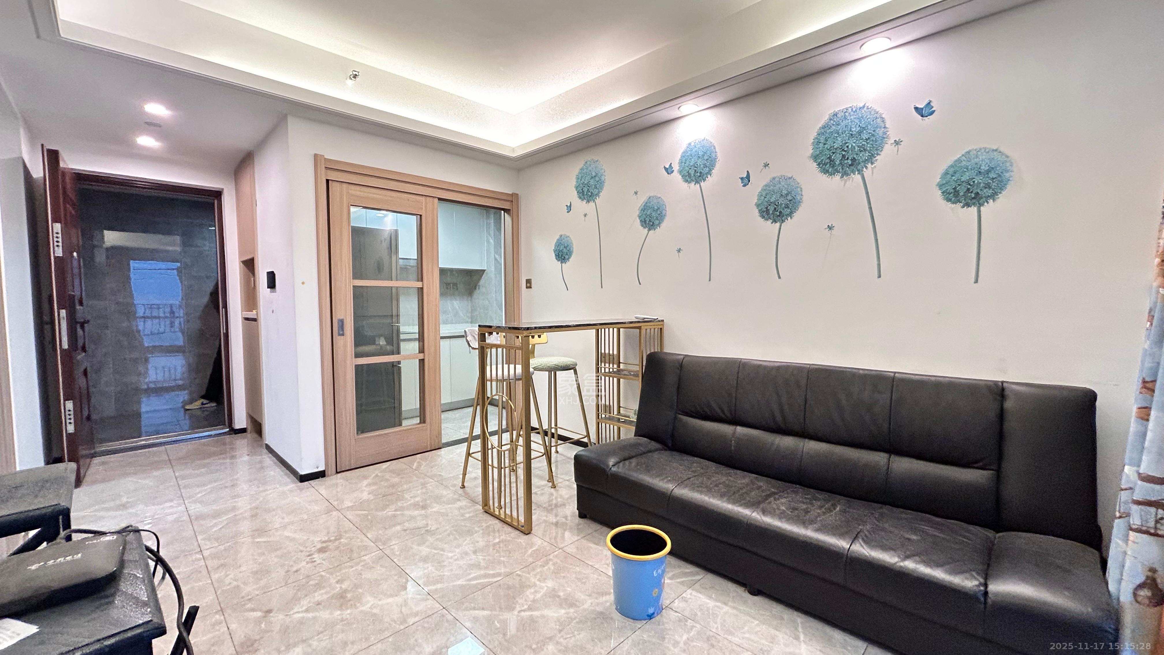 中海阅江府 1室1厅1卫 2500.0元/月 中海阅江府 1室1厅1卫 2500.0元/月室内图