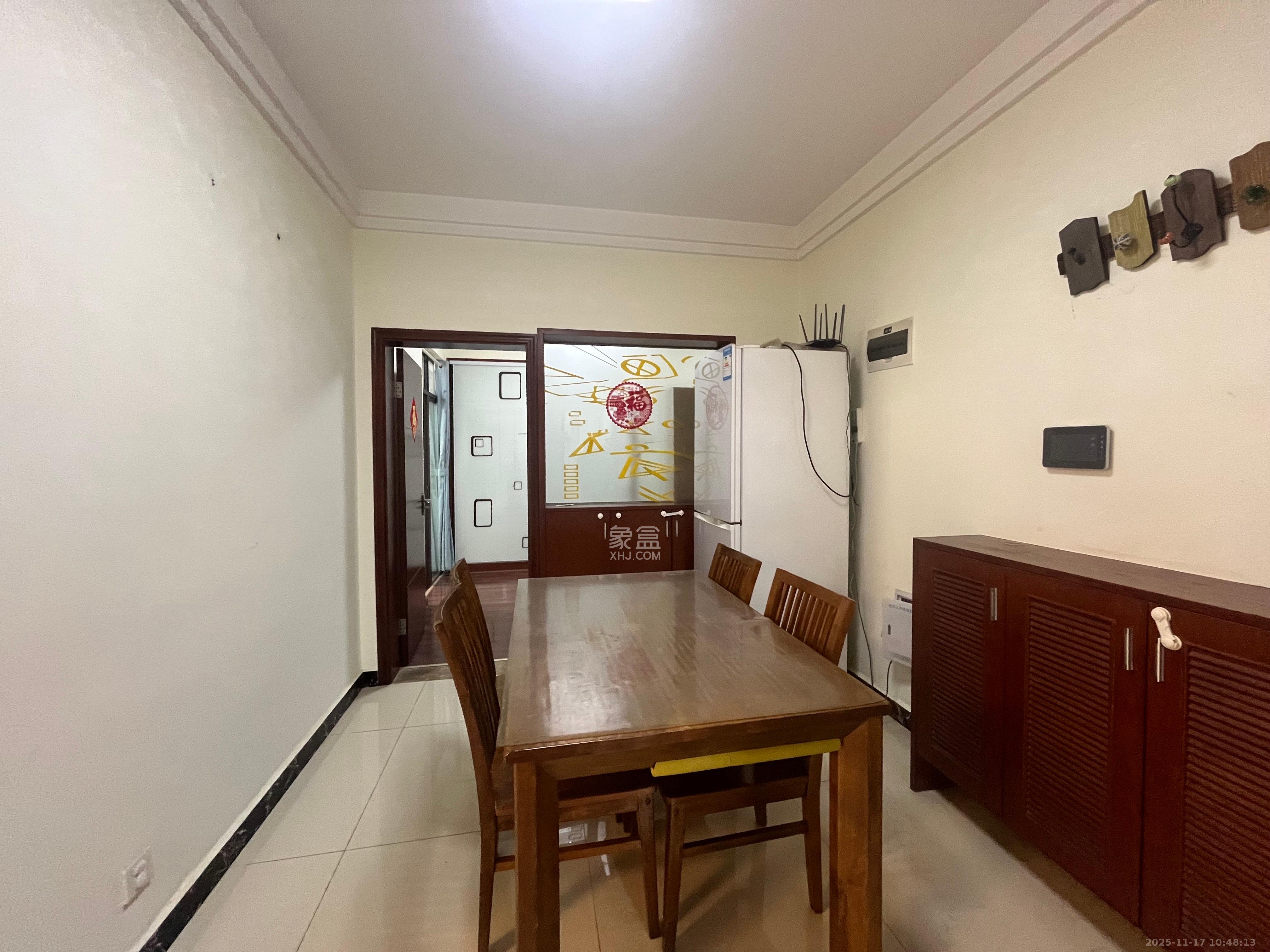 阳光丽城一期 3室2厅1卫 2500.0元/月 阳光丽城一期 3室2厅1卫 2500.0元/月室内图