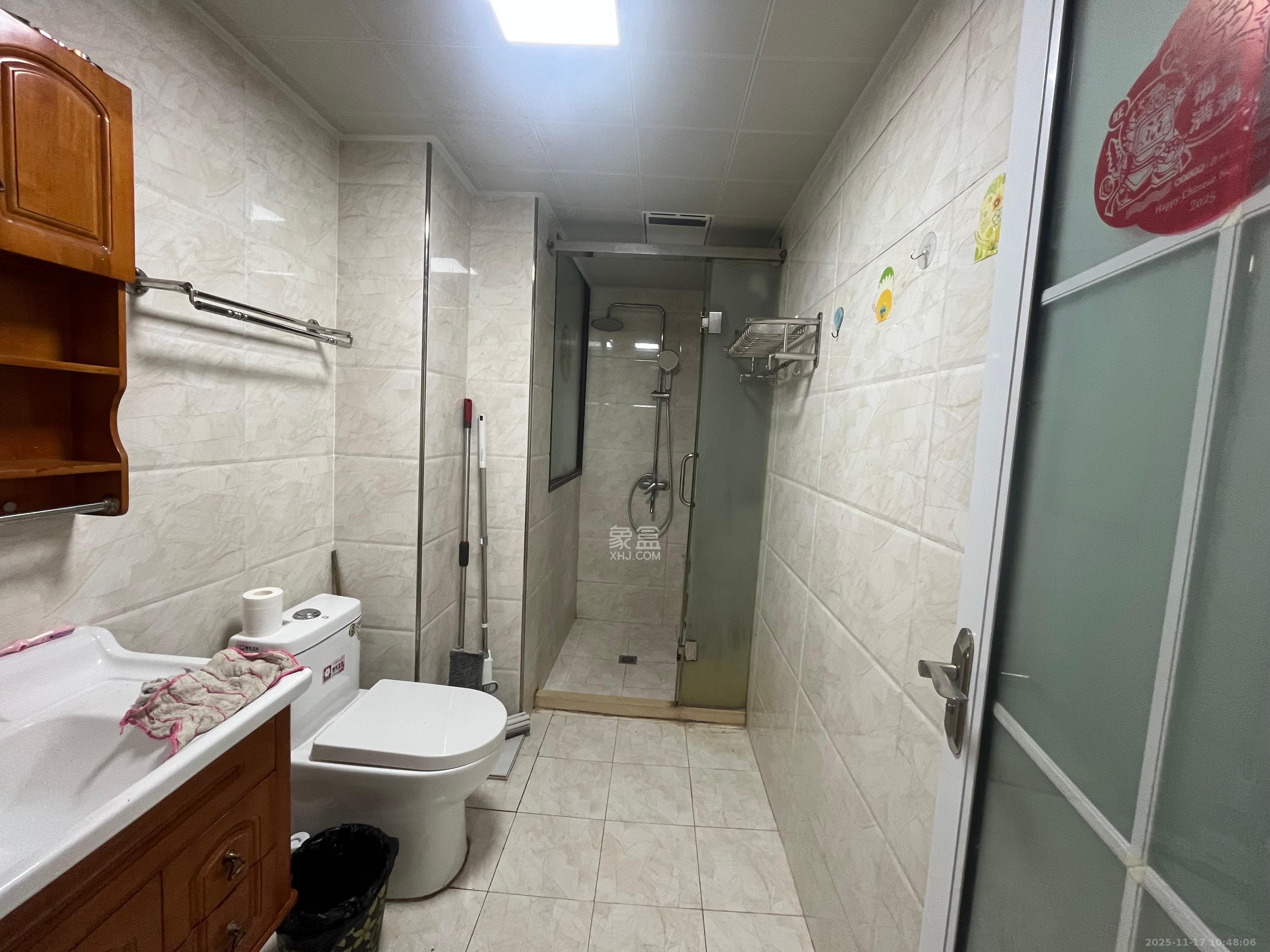 阳光丽城一期 3室2厅1卫 2500.0元/月 阳光丽城一期 3室2厅1卫 2500.0元/月室内图