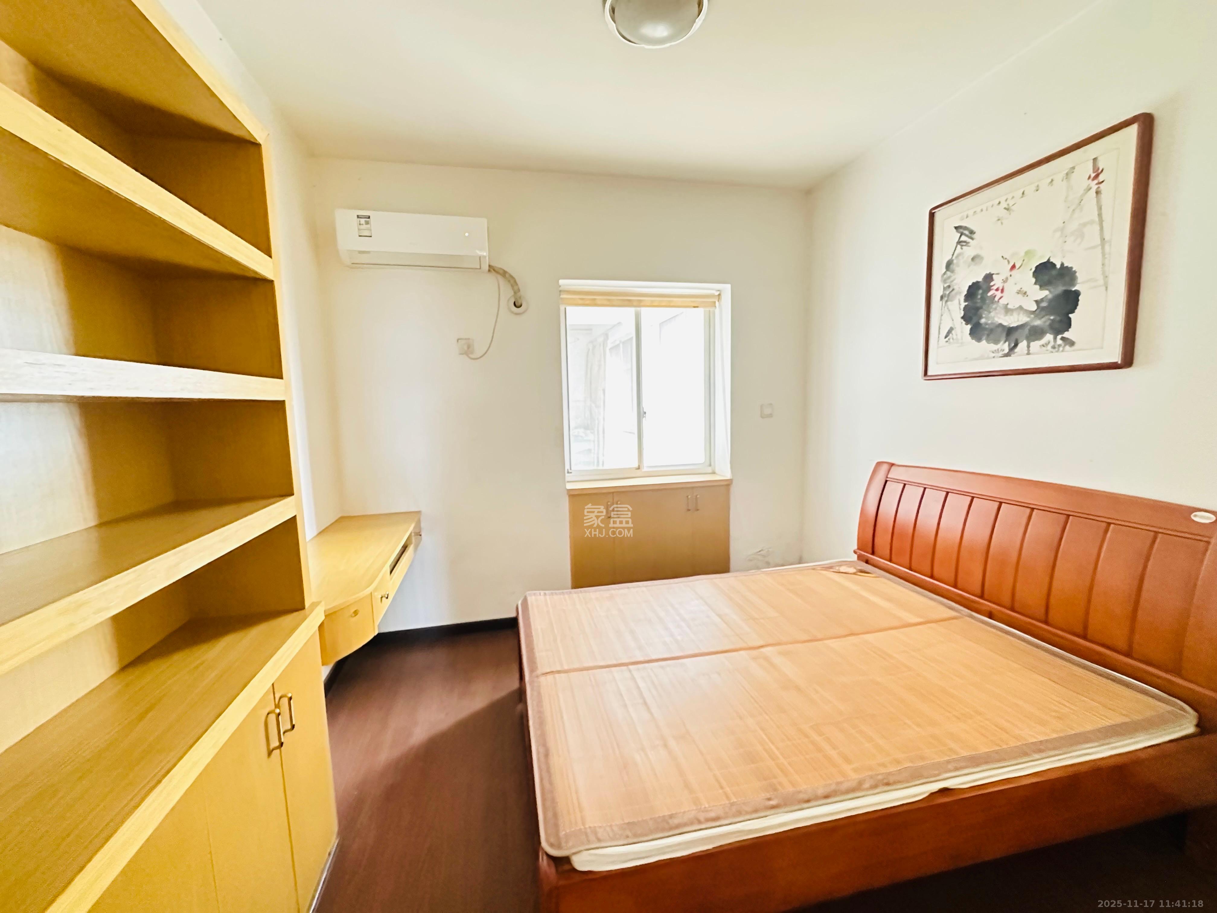 上河国际C区  3室2厅2卫    2300.0元/月室内图