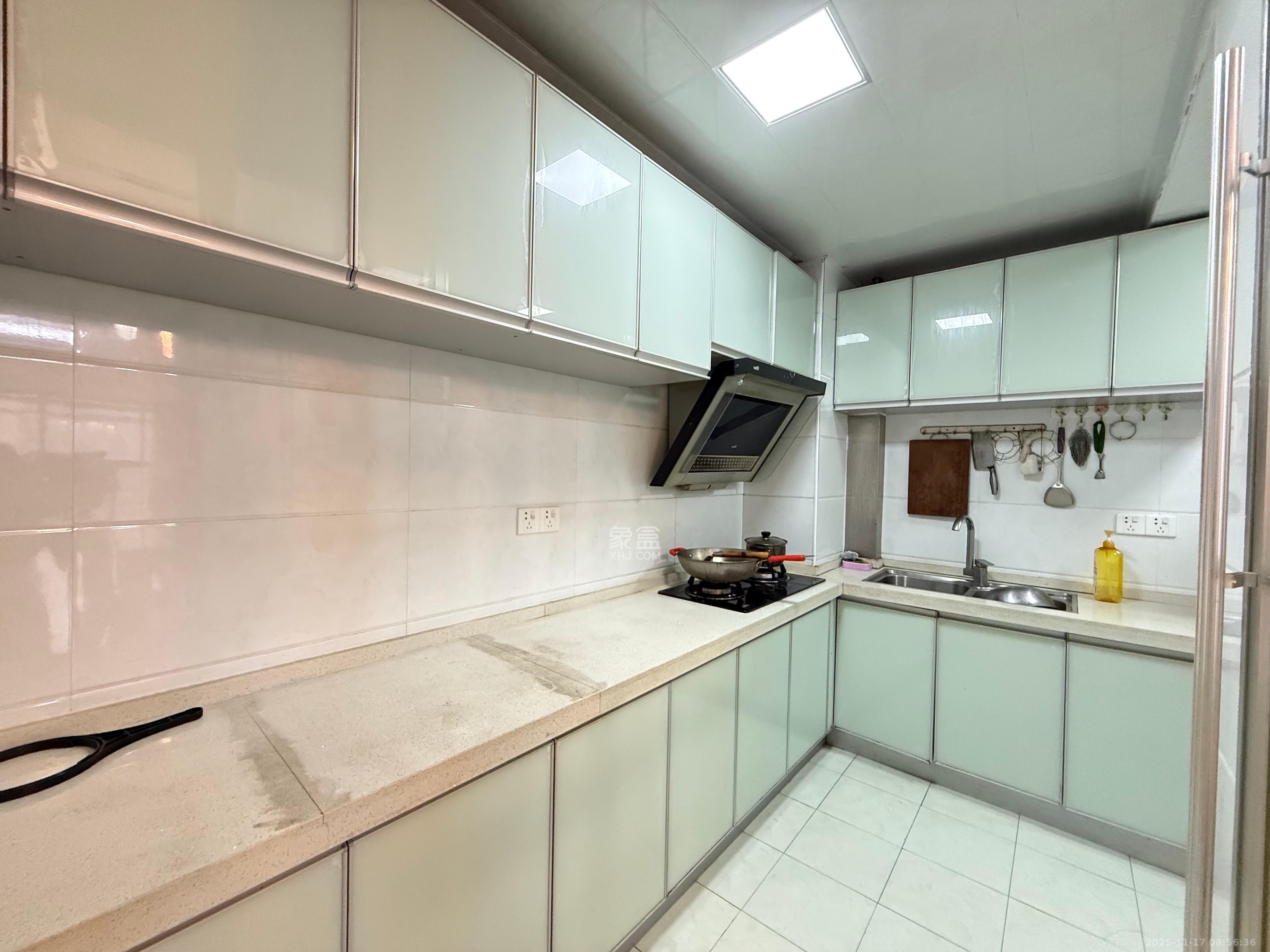 蓝山郡  2室2厅1卫    2000.0元/月室内图