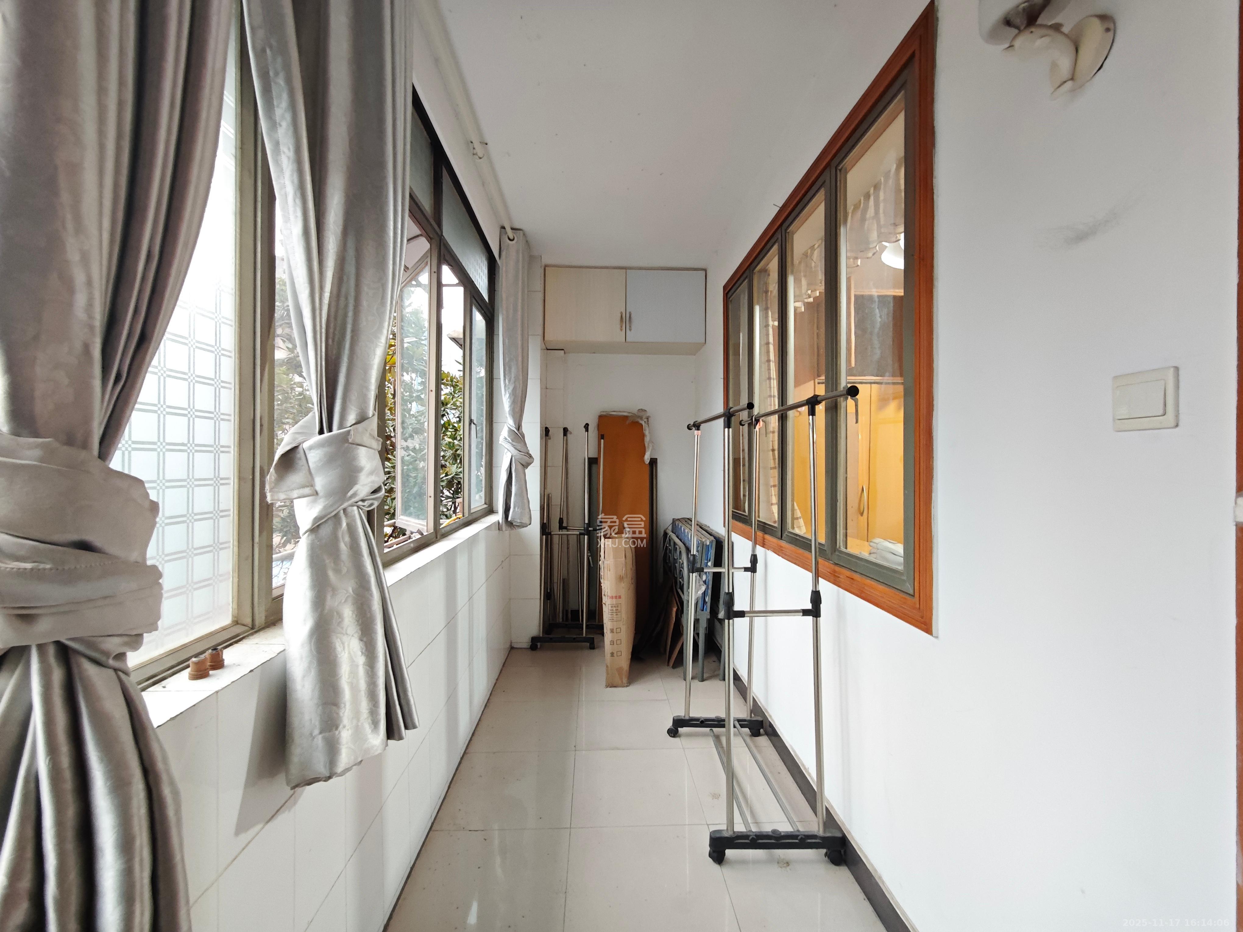 学宫街散盘 1室1厅1卫 1500.0元/月 学宫街散盘 1室1厅1卫 1500.0元/月室内图