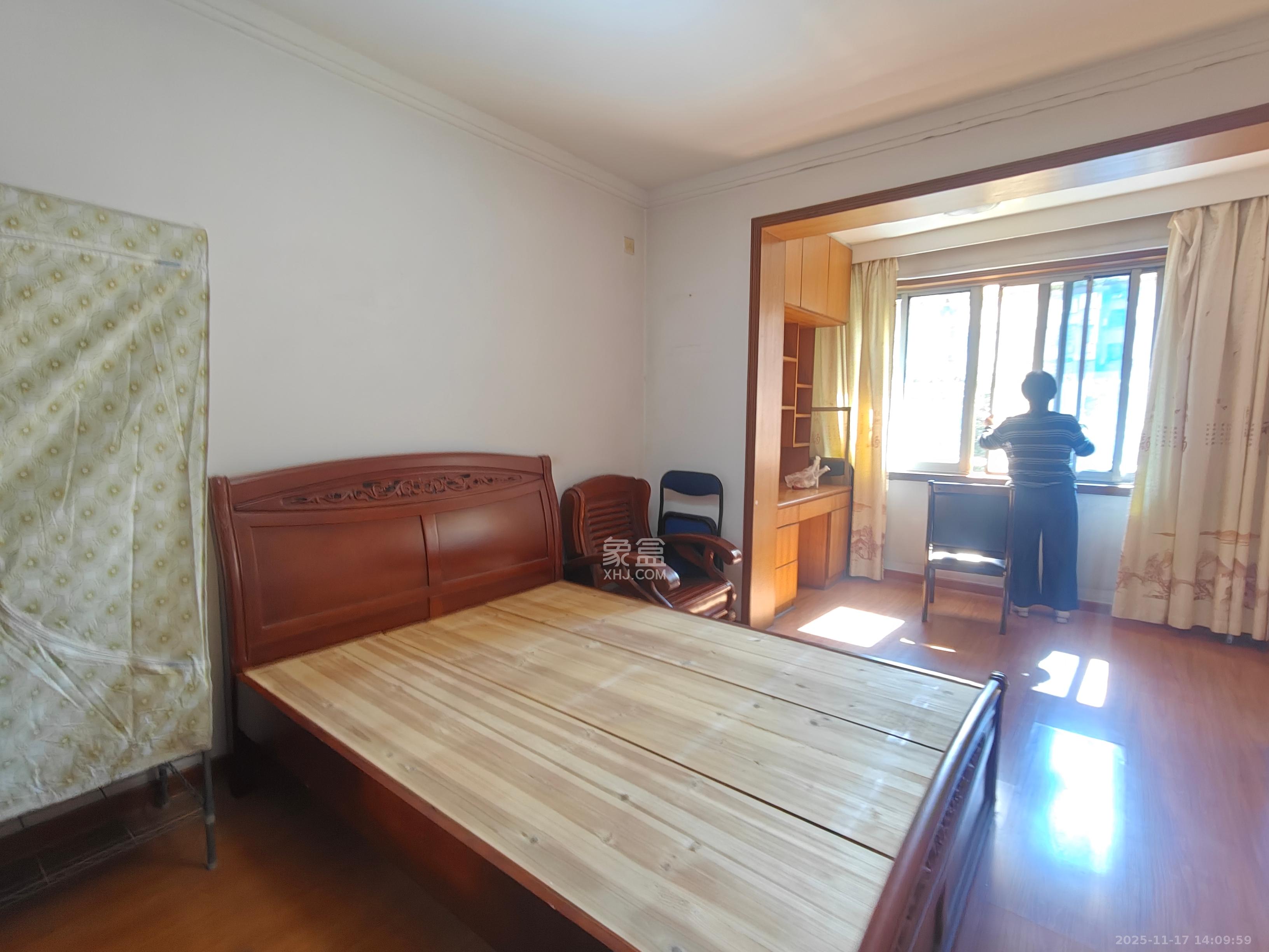 中国铝业单位宿舍  2室1厅1卫    2200.0元/月室内图