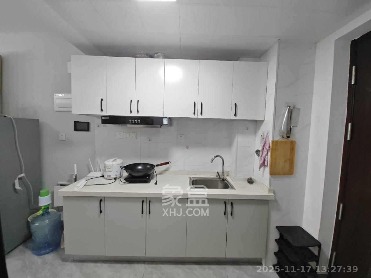 中海珑悦府  1室0厅0卫    1200.0元/月室内图