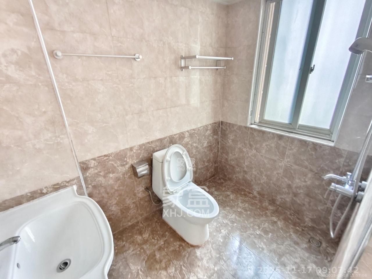 中房F联邦  3室2厅2卫    2600.0元/月室内图